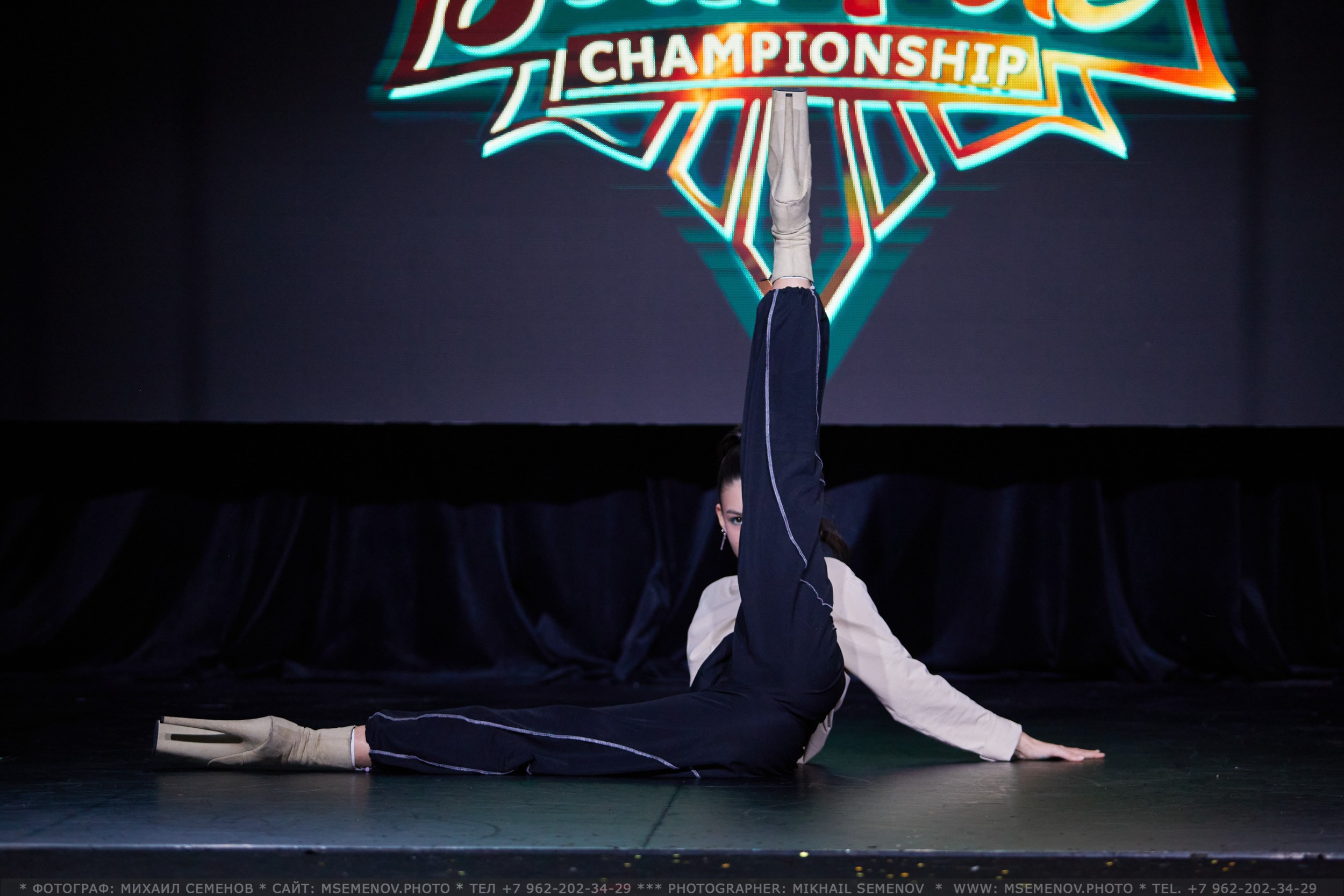 Анонс «SOUL POLE CHAMPIONSHIP IV». Photographer for business Mikhail Semenov. Aqua photo studio, photo school