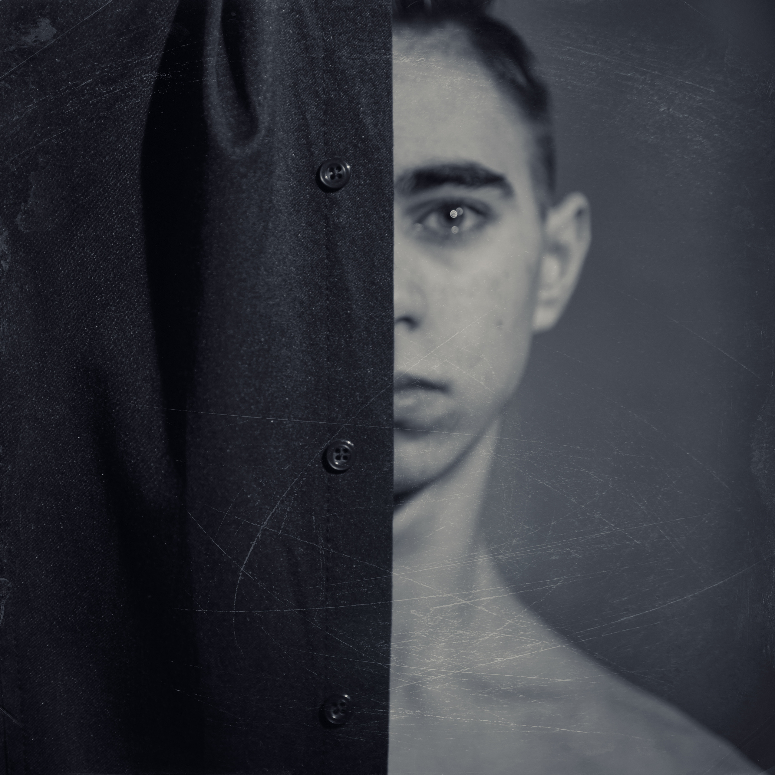 Фото парня в ЧБ