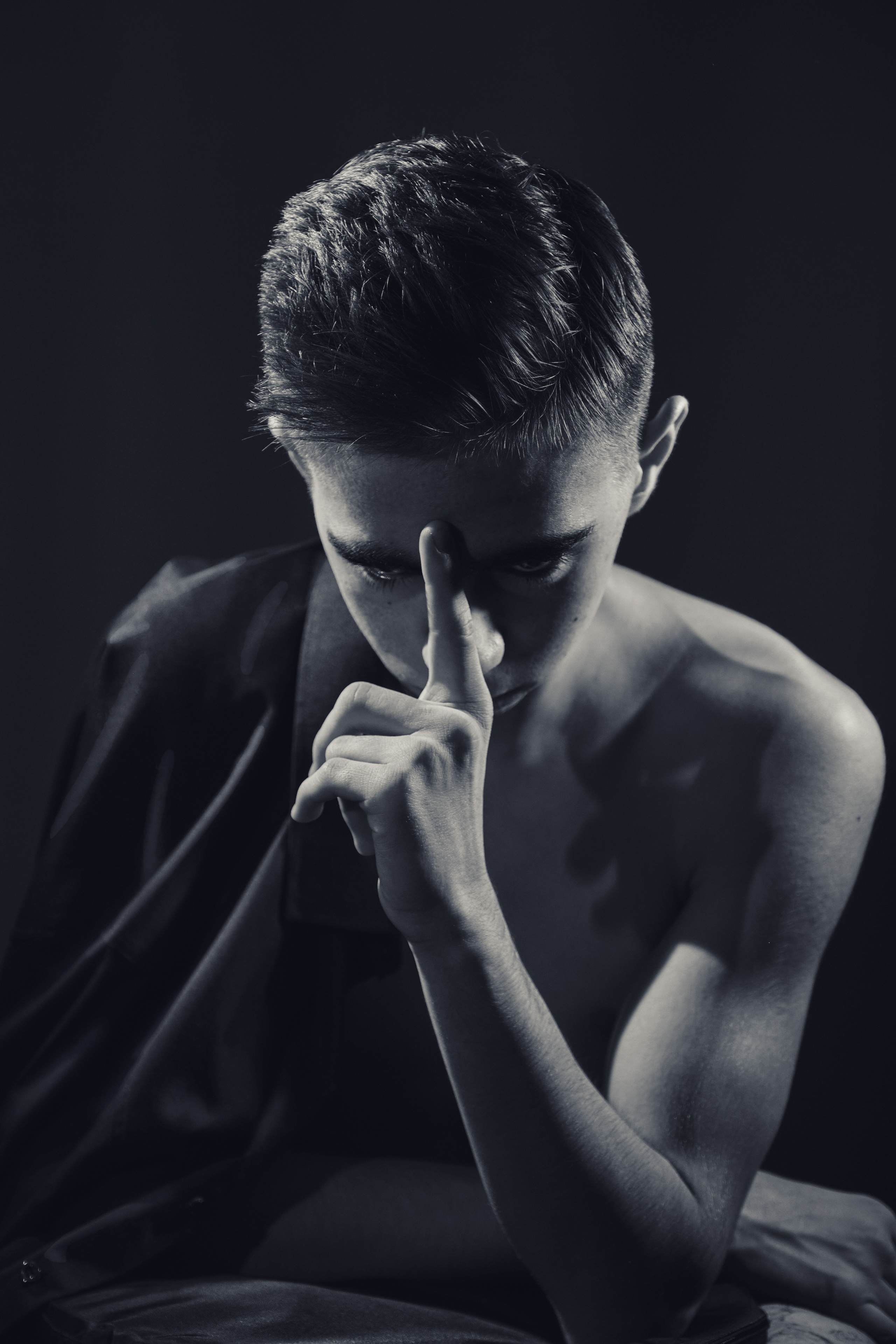 Фото парня в ЧБ