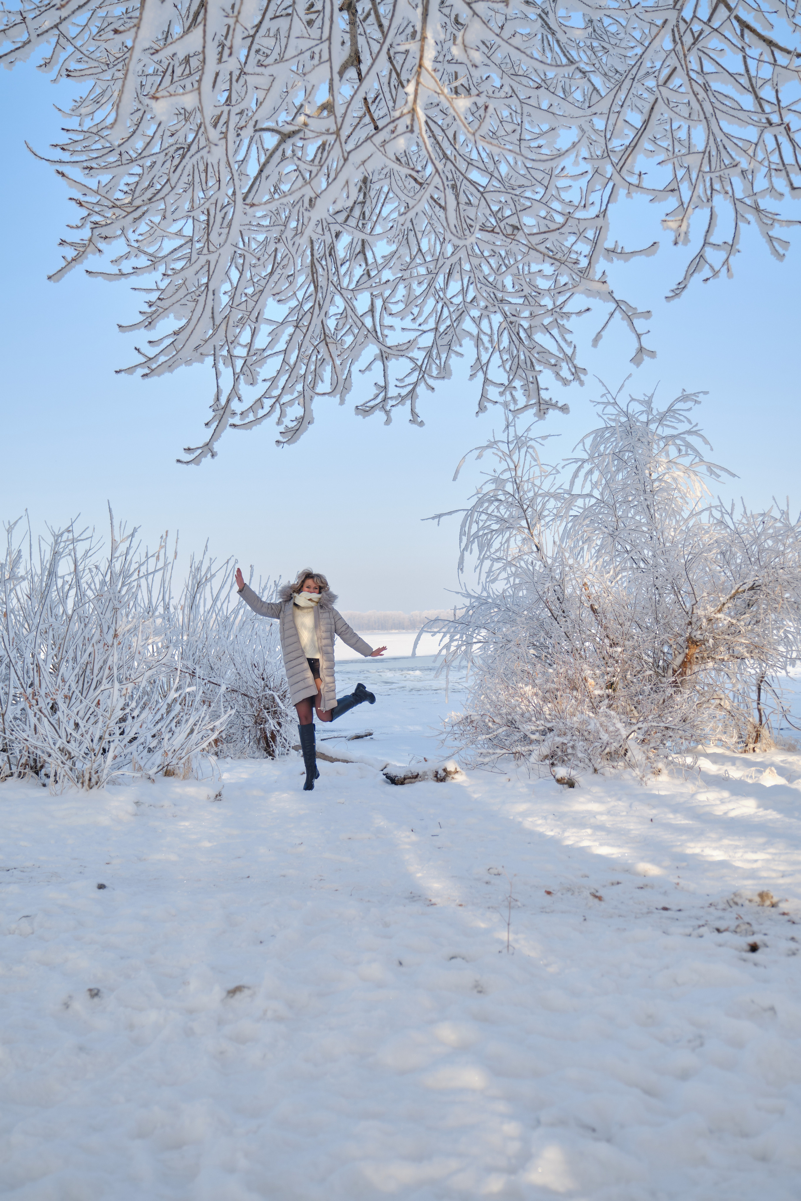 Зимние прогулочные фотосессии для девушек в Самаре