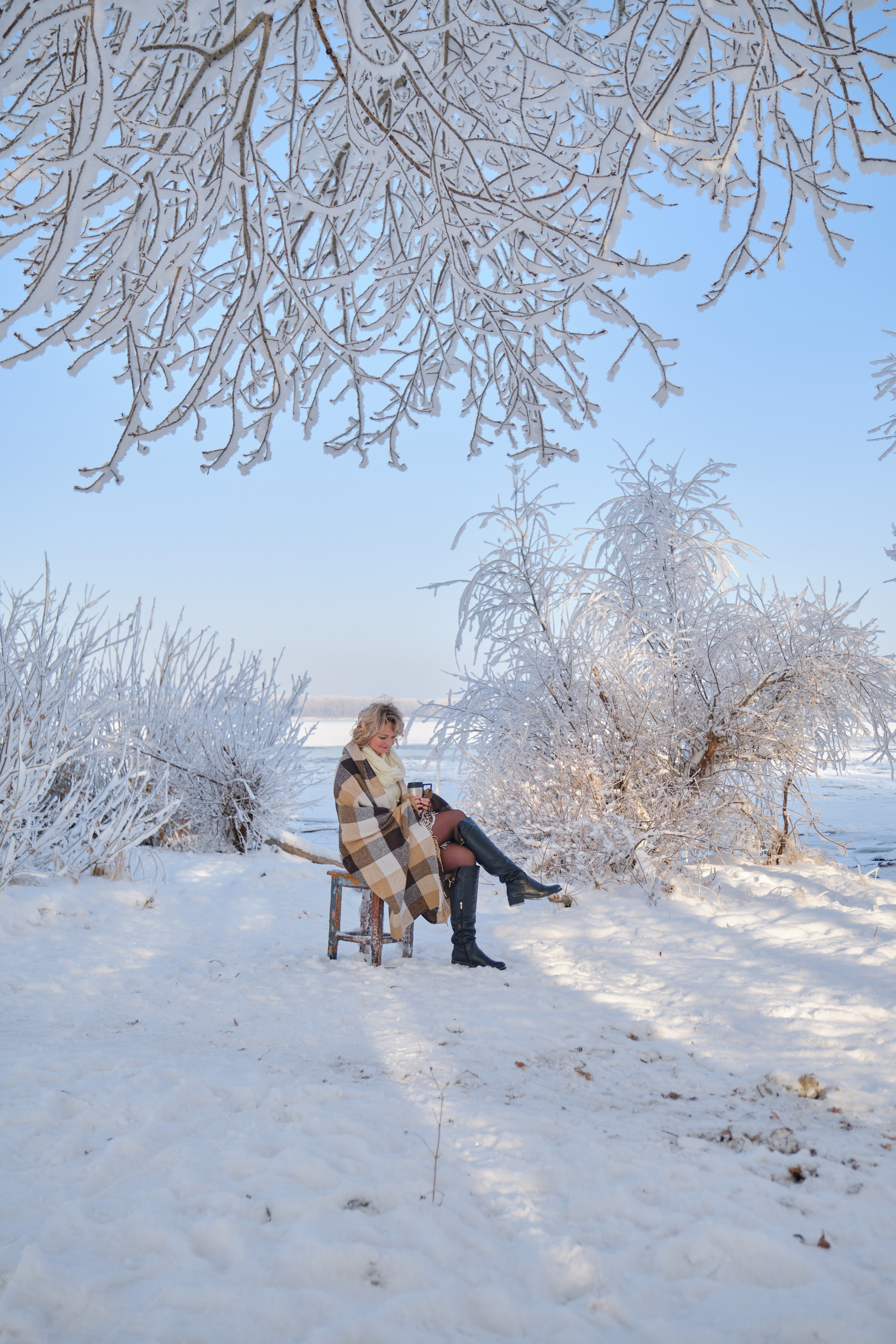 Зимние прогулочные фотосессии для девушек в Самаре