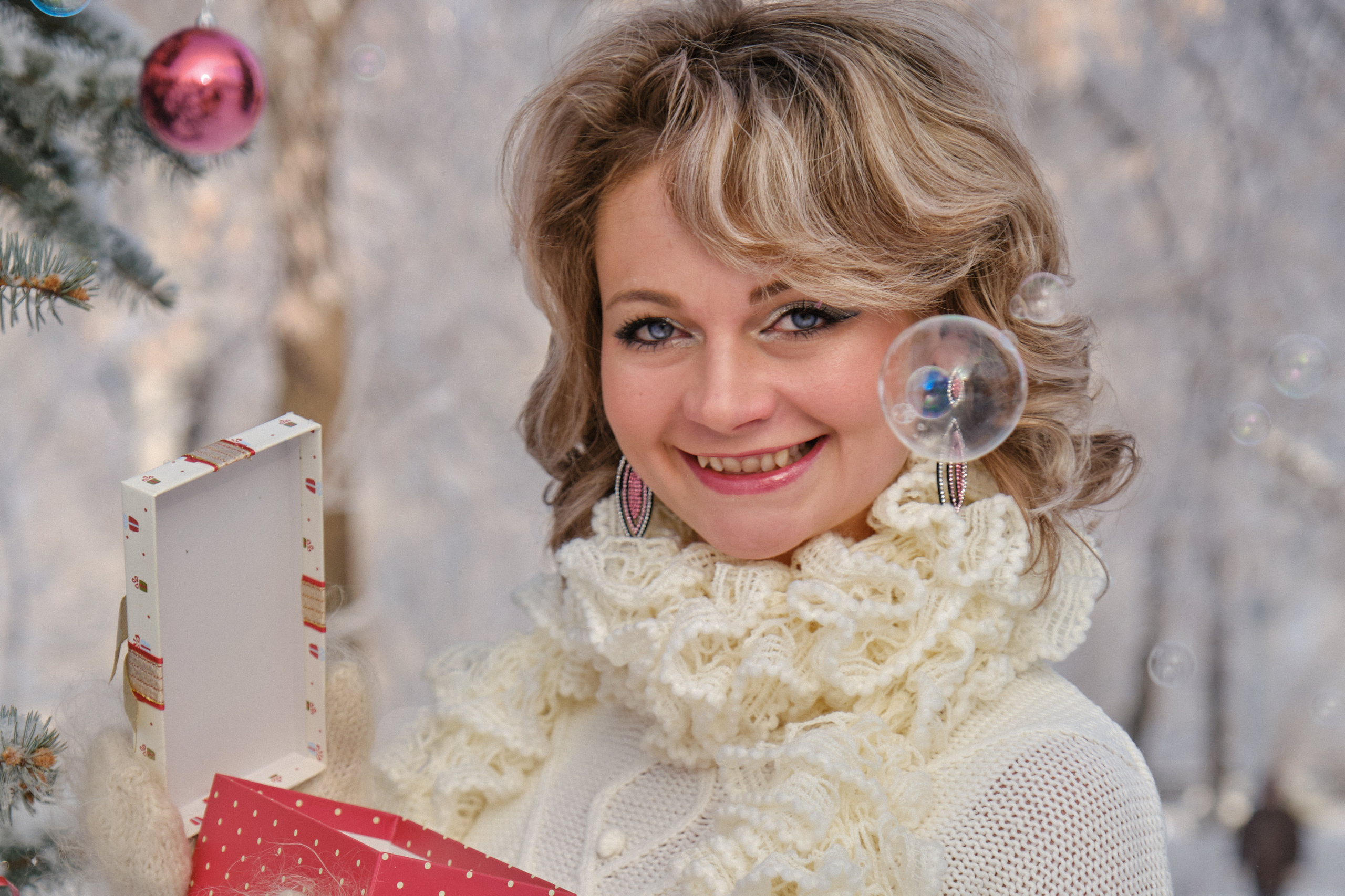 Зимние прогулочные фотосессии для девушек в Самаре