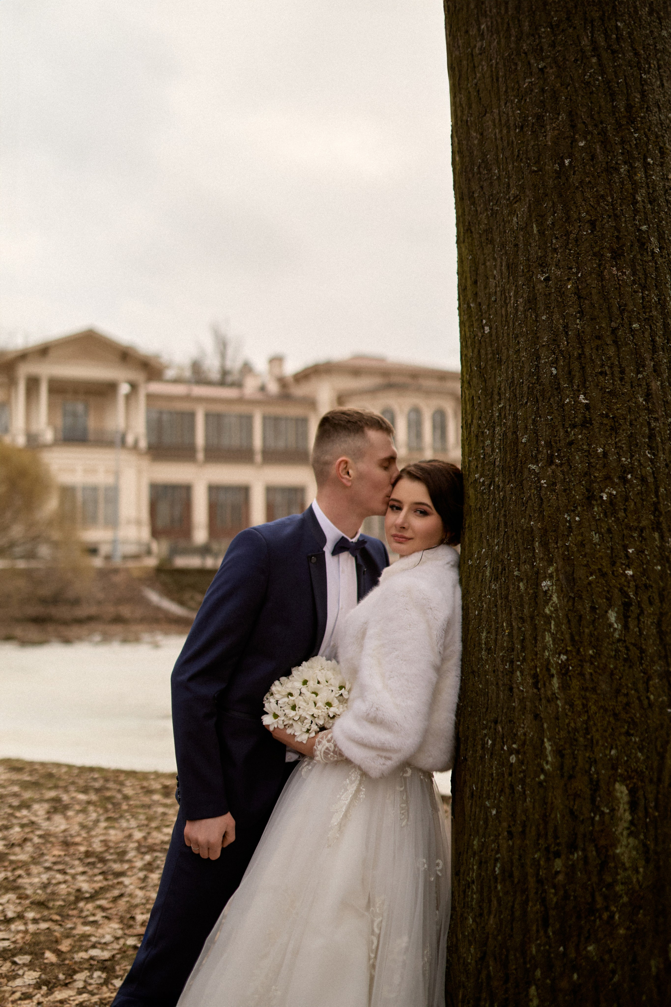 Свадебная Фотосессия на улицах Питера. Сестры Карабаза. Фотографы и ретушеры в Москве и Санкт-Петербурге