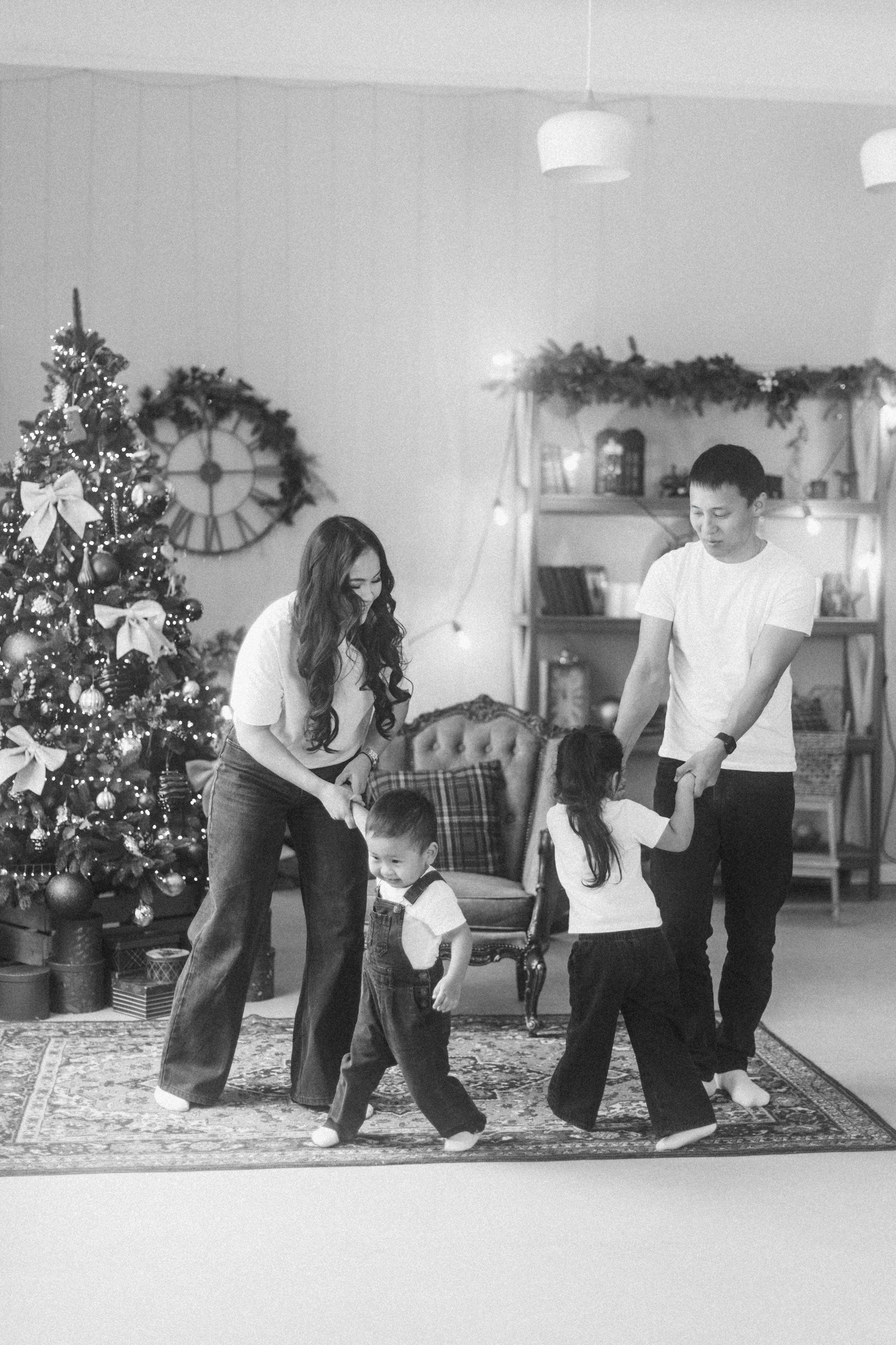 Новогодняя история одной семьи. Photograph Svetlana Volkova