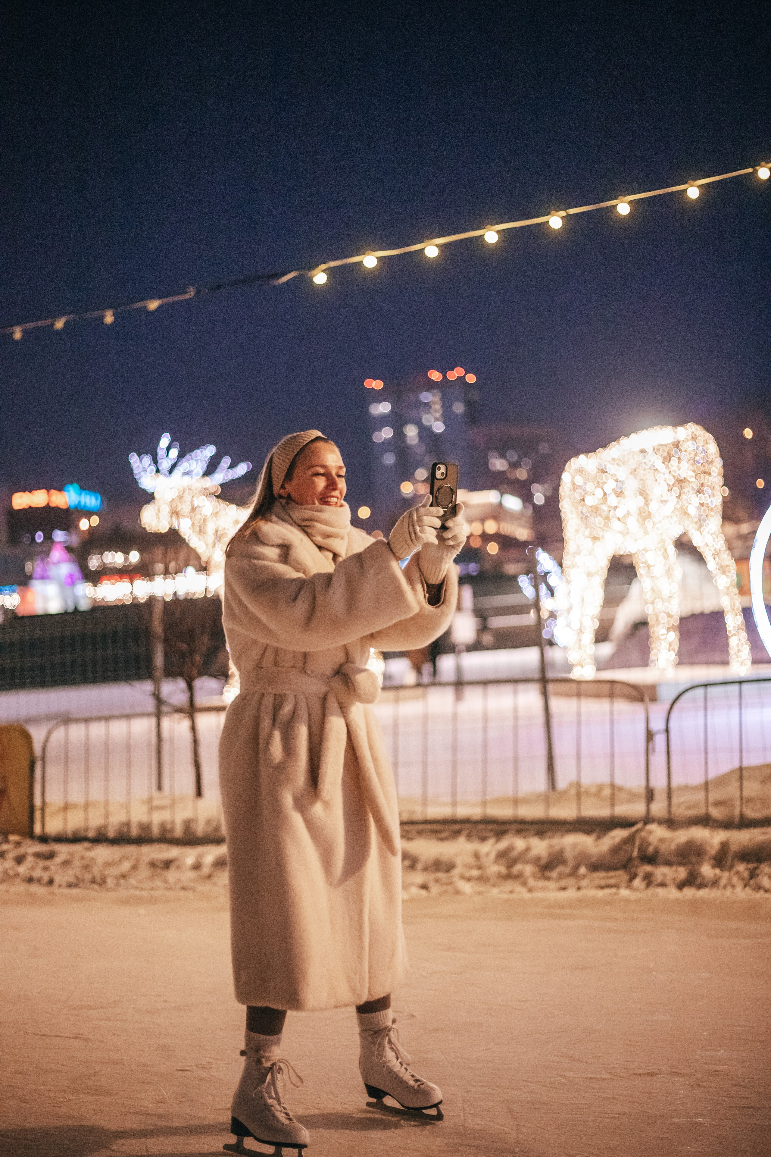 Девичник на катке. Семейный и детский фотограф в г. Новосибирске Макеева Анастасия