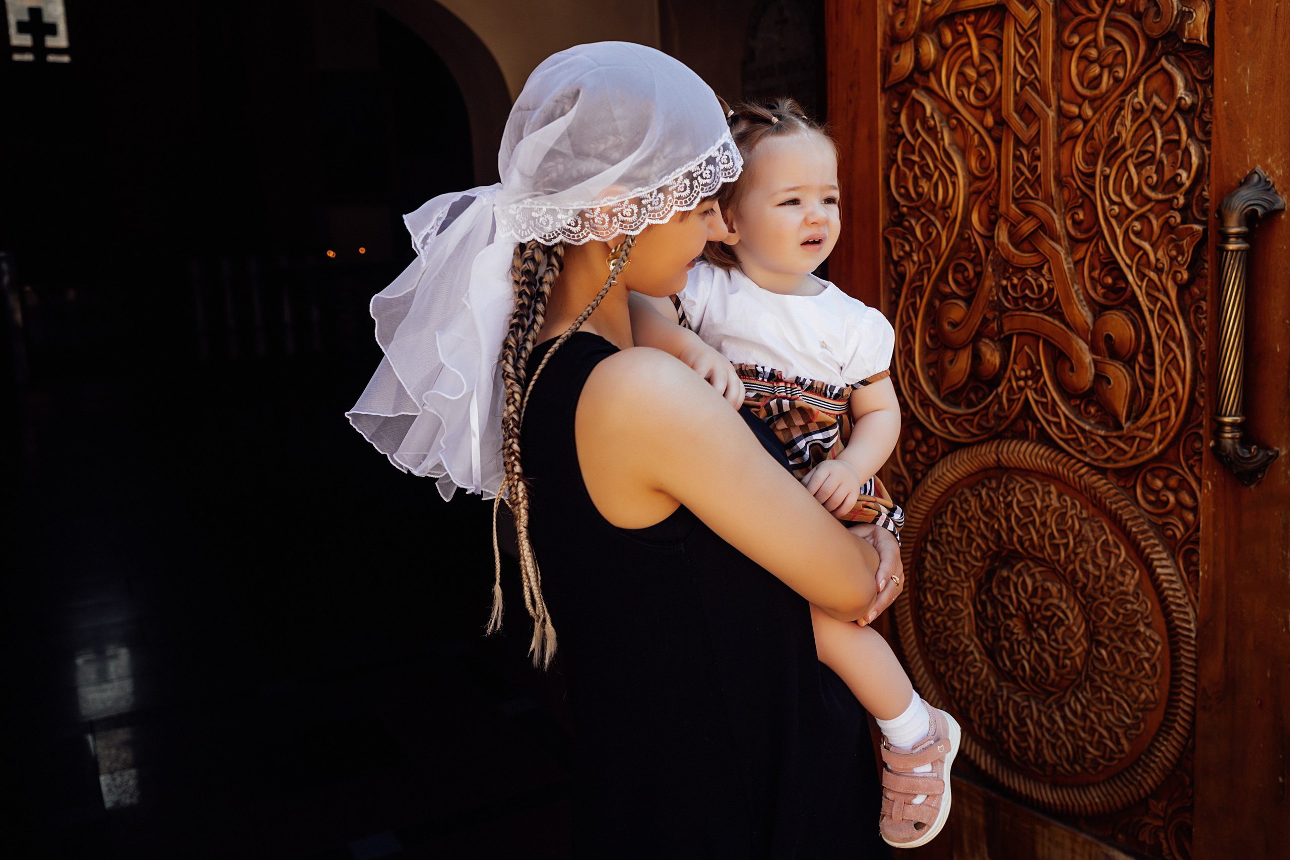 Крещение. Армянская церковь. Свадебный и семейный фотограф/видеограф в Краснодаре Наталья Осинская