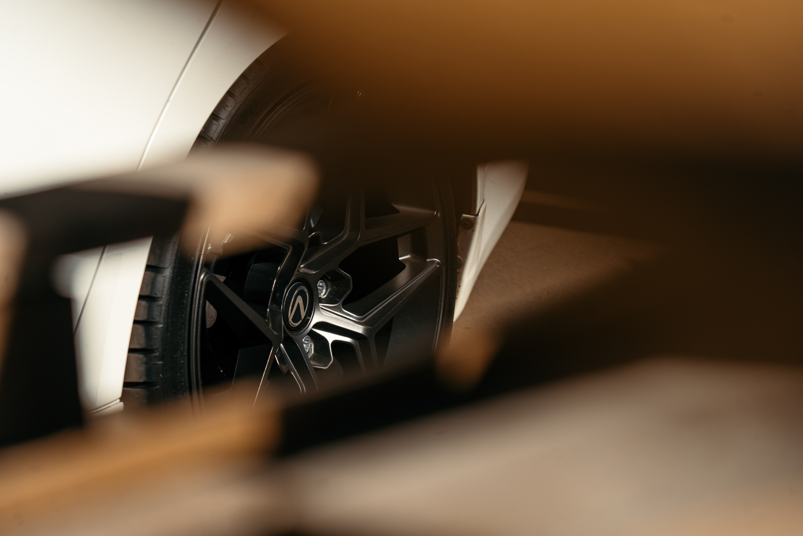 Lexus is250 sd_mov. DeLorein