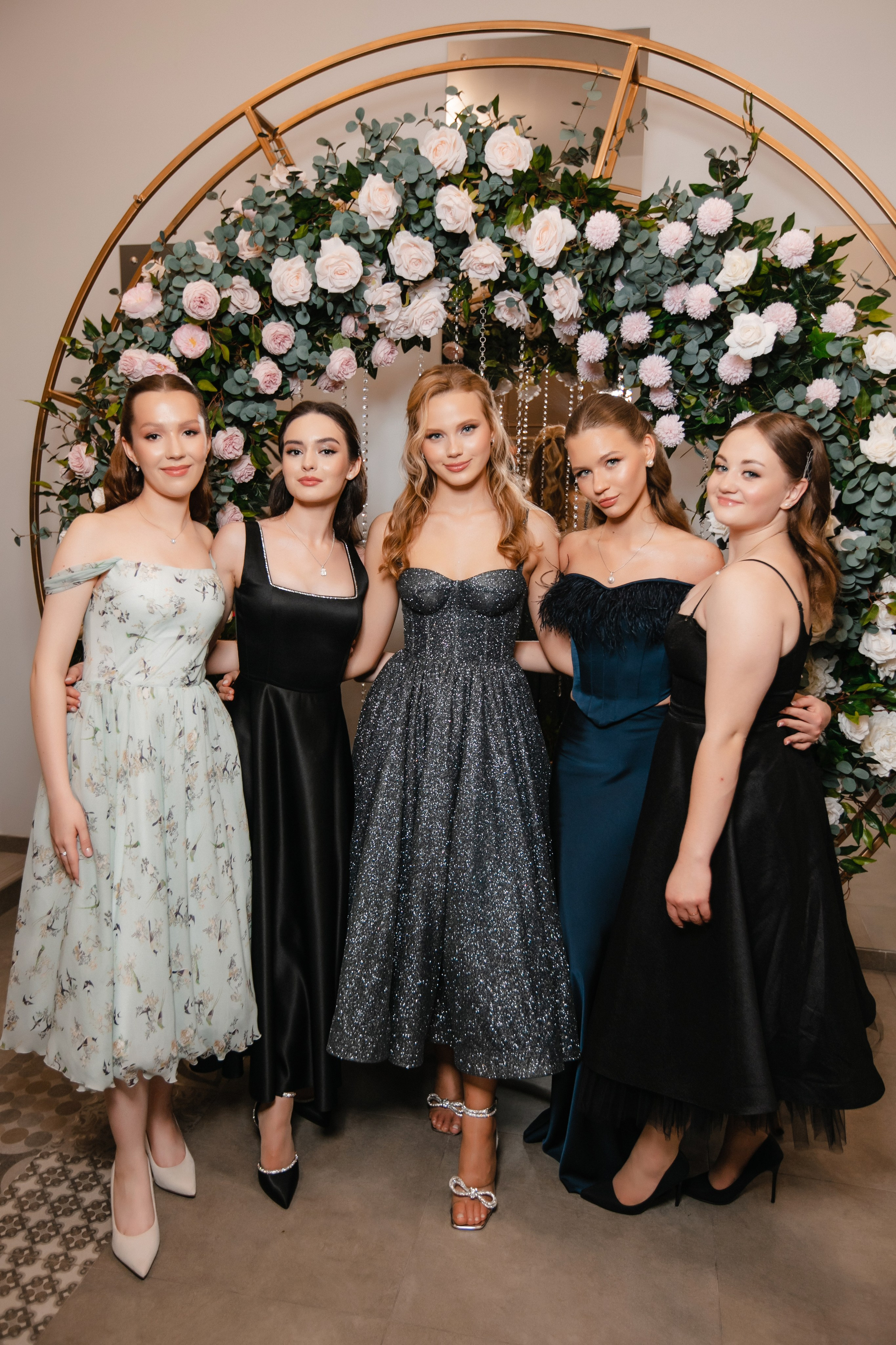 Выпускной Гимназия 1. Роман Урумбаев фотограф Нижневартовск