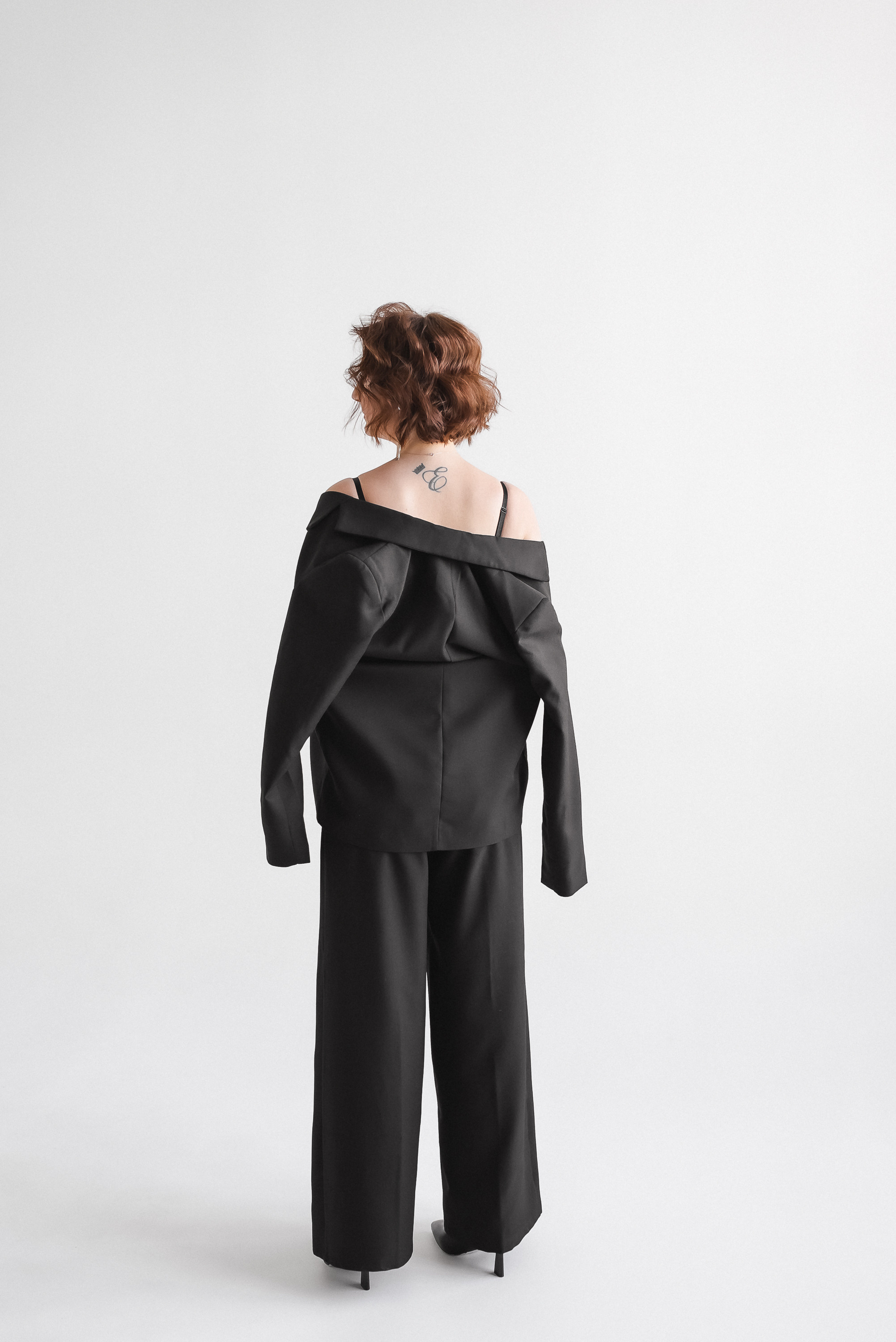 Портерт на белом фоне. КОНТЕНТ | БРЕНД фотограф Санкт-Петербург — Жанна Олтаржевская