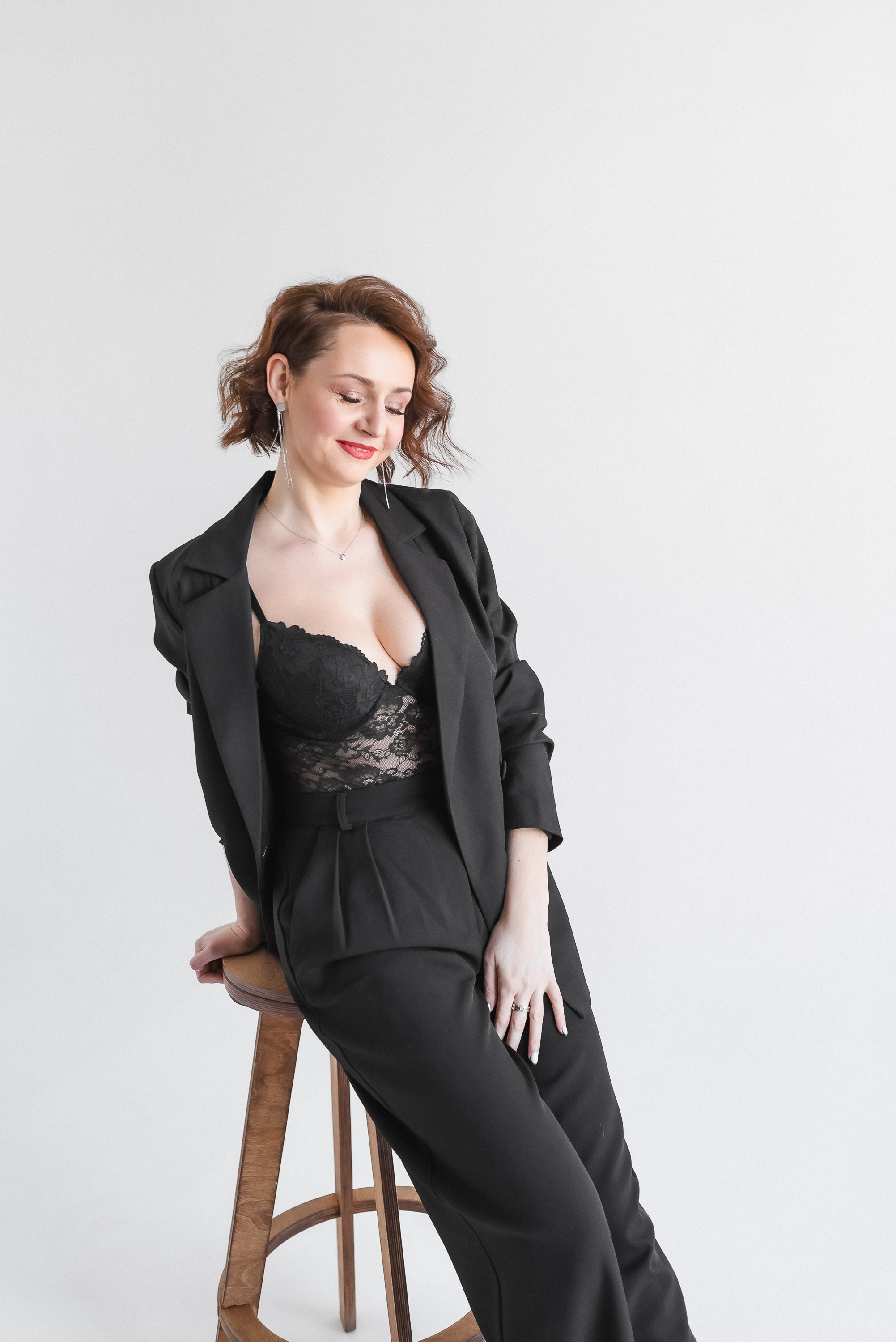 Портерт на белом фоне. КОНТЕНТ | БРЕНД фотограф Санкт-Петербург — Жанна Олтаржевская