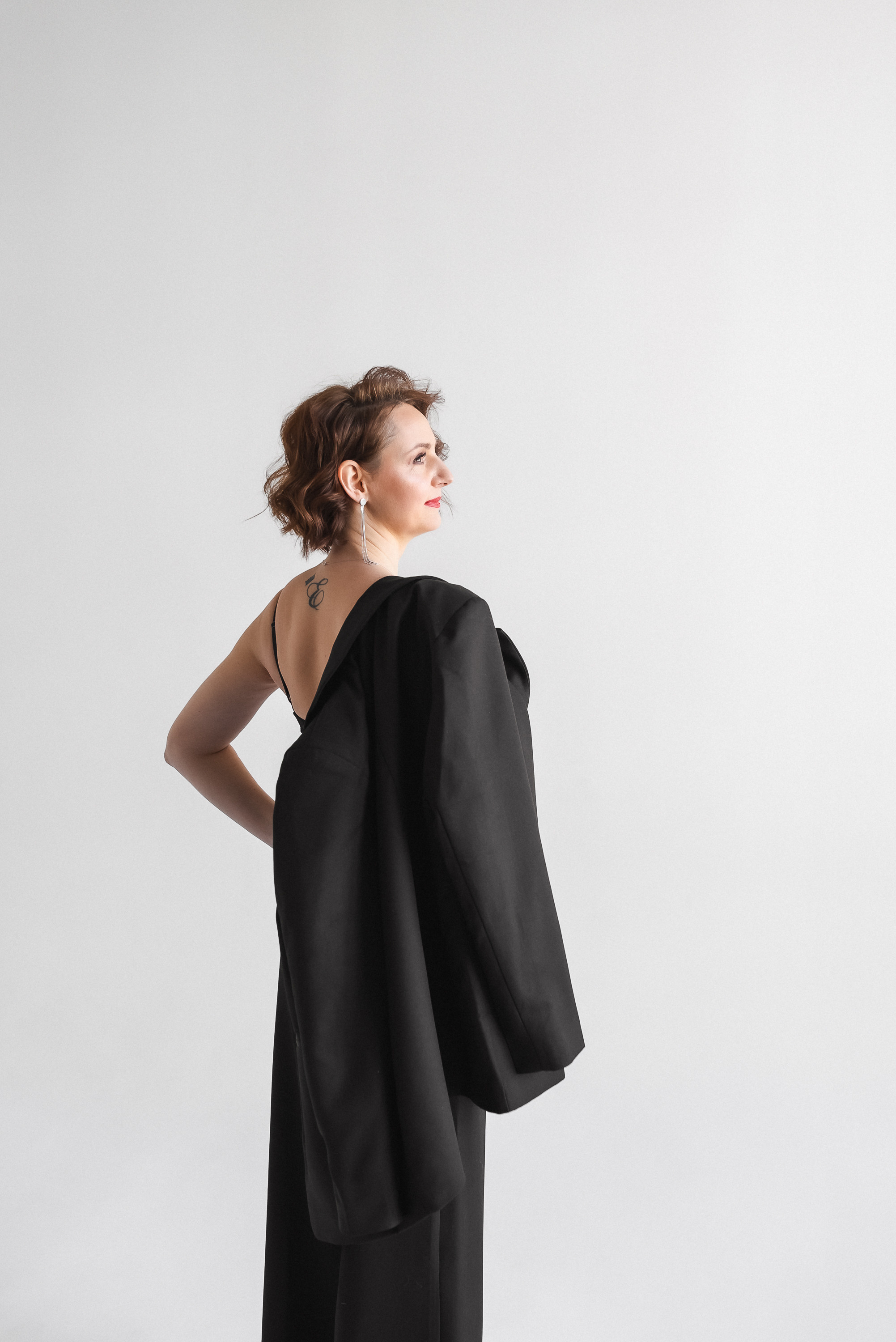 Портерт на белом фоне. КОНТЕНТ | БРЕНД фотограф Санкт-Петербург — Жанна Олтаржевская