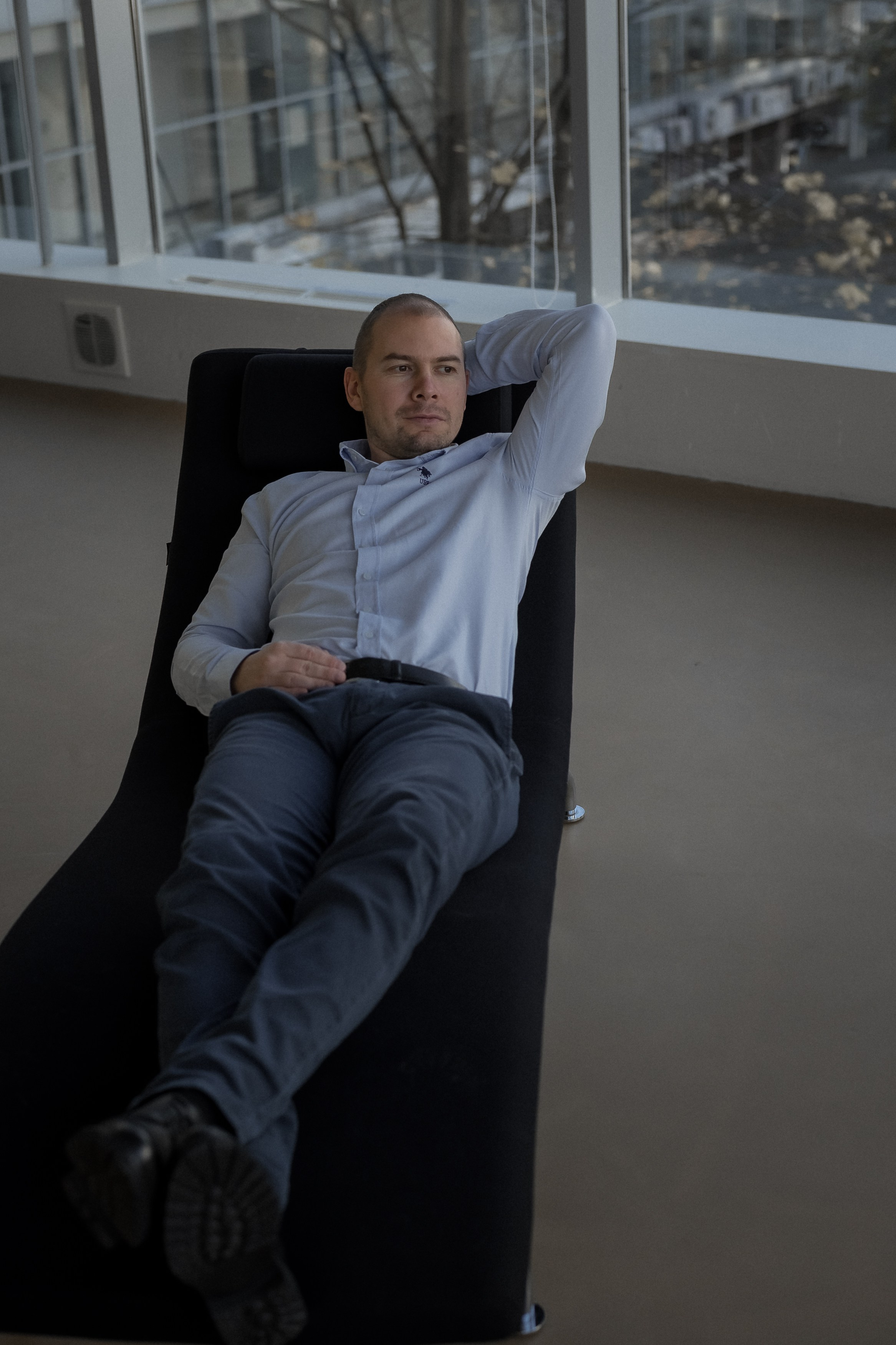 Бизнес портрет для руководителя. КОНТЕНТ |БРЕНД фотограф Санкт-Петербург — Жанна Олтаржевская