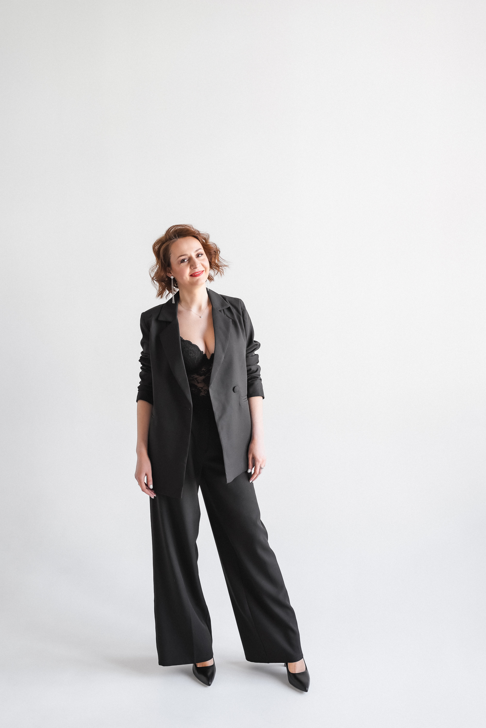 Портерт на белом фоне. КОНТЕНТ | БРЕНД фотограф Санкт-Петербург — Жанна Олтаржевская