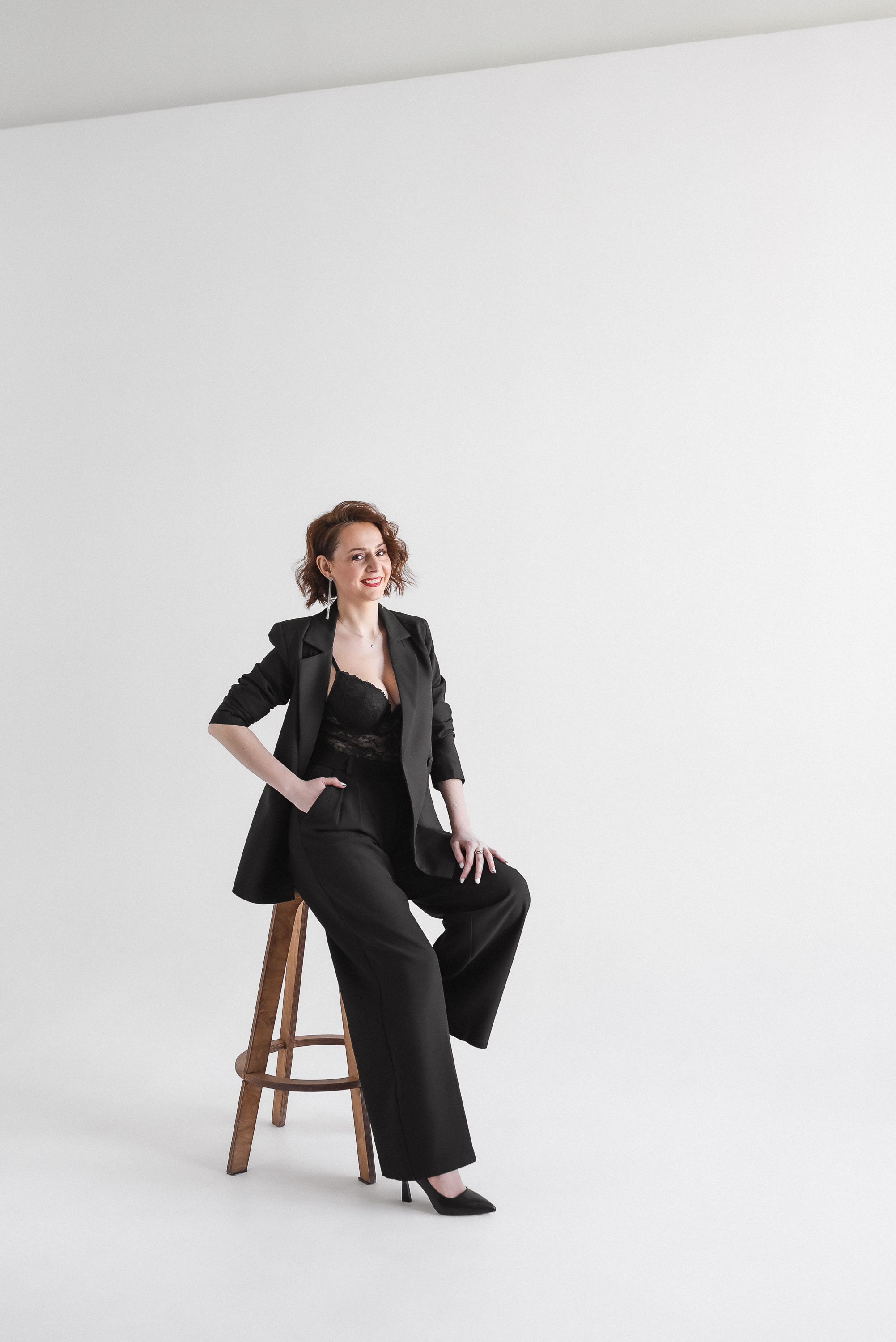 Портерт на белом фоне. КОНТЕНТ | БРЕНД фотограф Санкт-Петербург — Жанна Олтаржевская