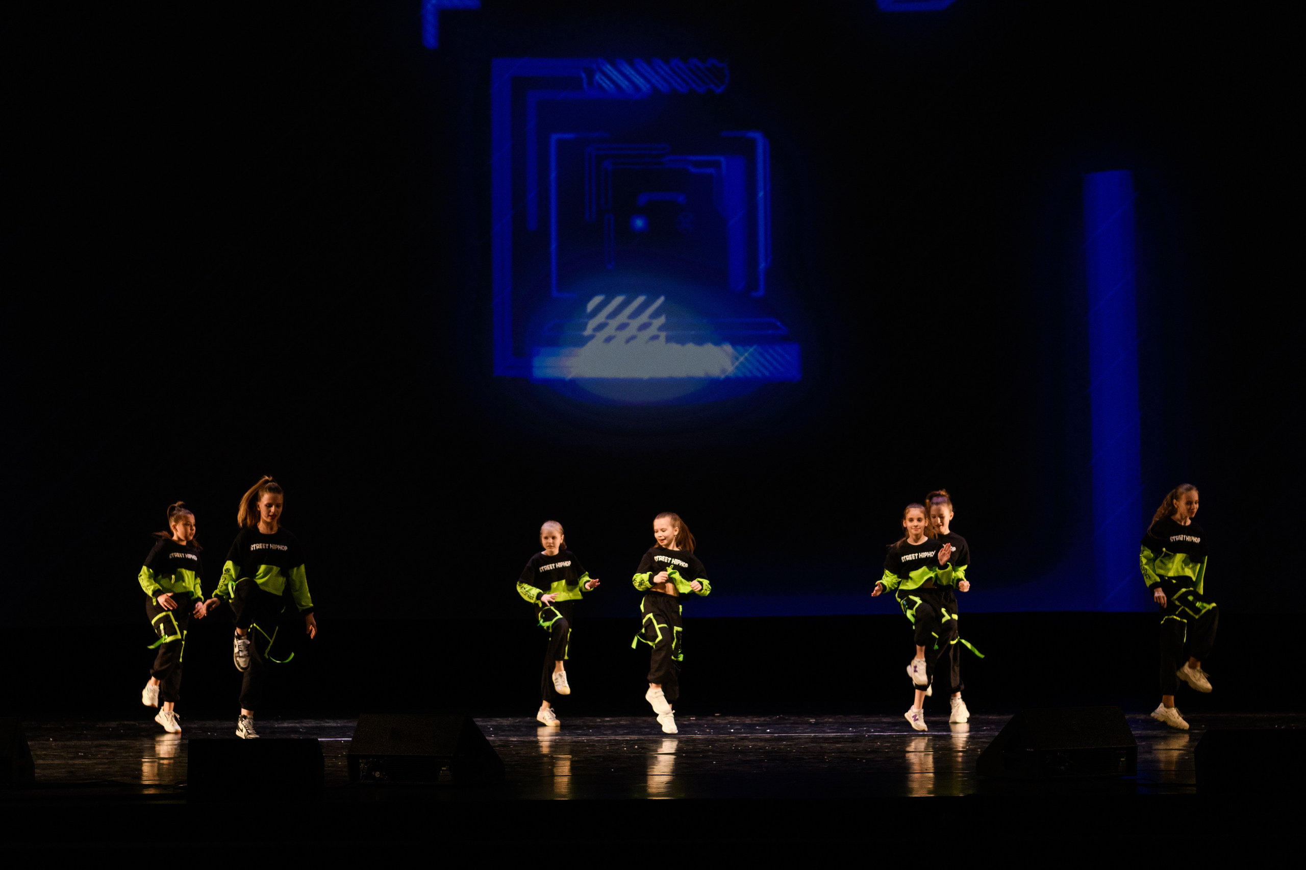 23 апреля, часть 2, БКЗ Октябрьский, г. Санкт-Петербург. Золотое яблочко