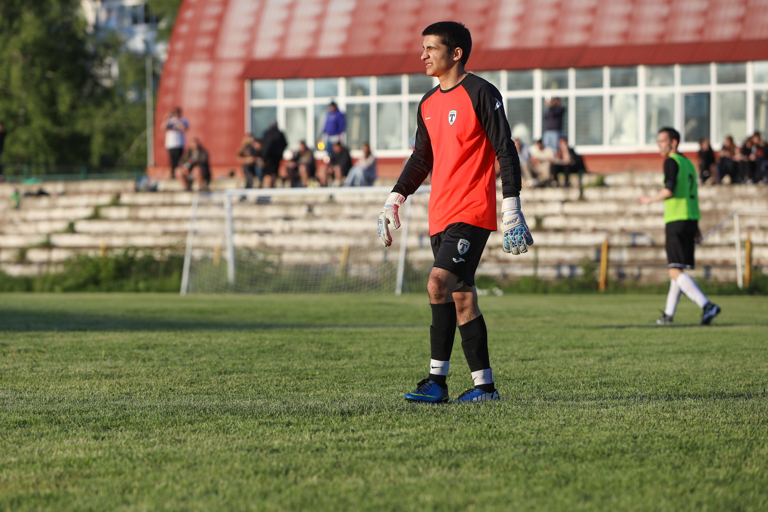 Чайка — Торпедо. Взрослое первенство города по футболу. Спортивный фотограф в Самаре