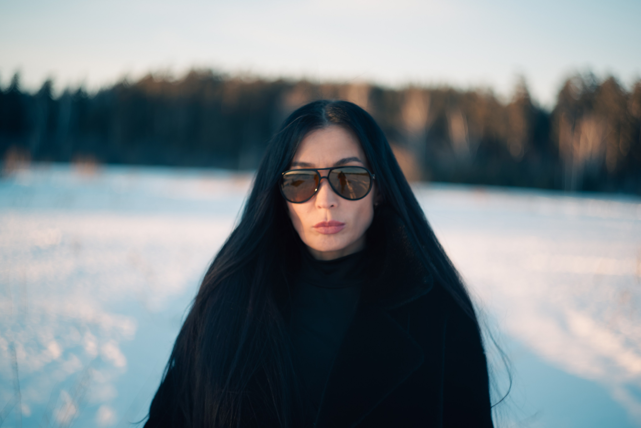 Фотосессия с красным ковром на снегу. Семейный фотограф в Миассе Ольга Широковская