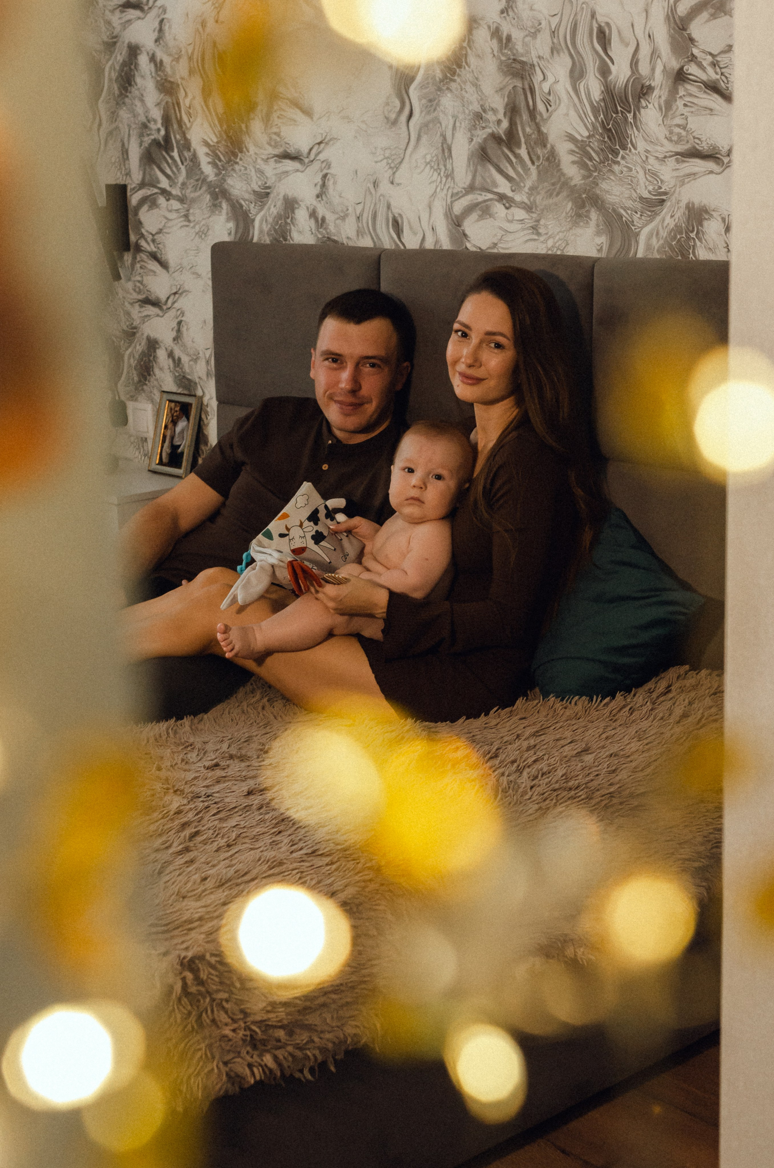 Аня, Никита и маленький Арсений. Домашняя съемка. Семейный фотограф в Барнауле и Санкт-Петербурге Ирина Ястребова