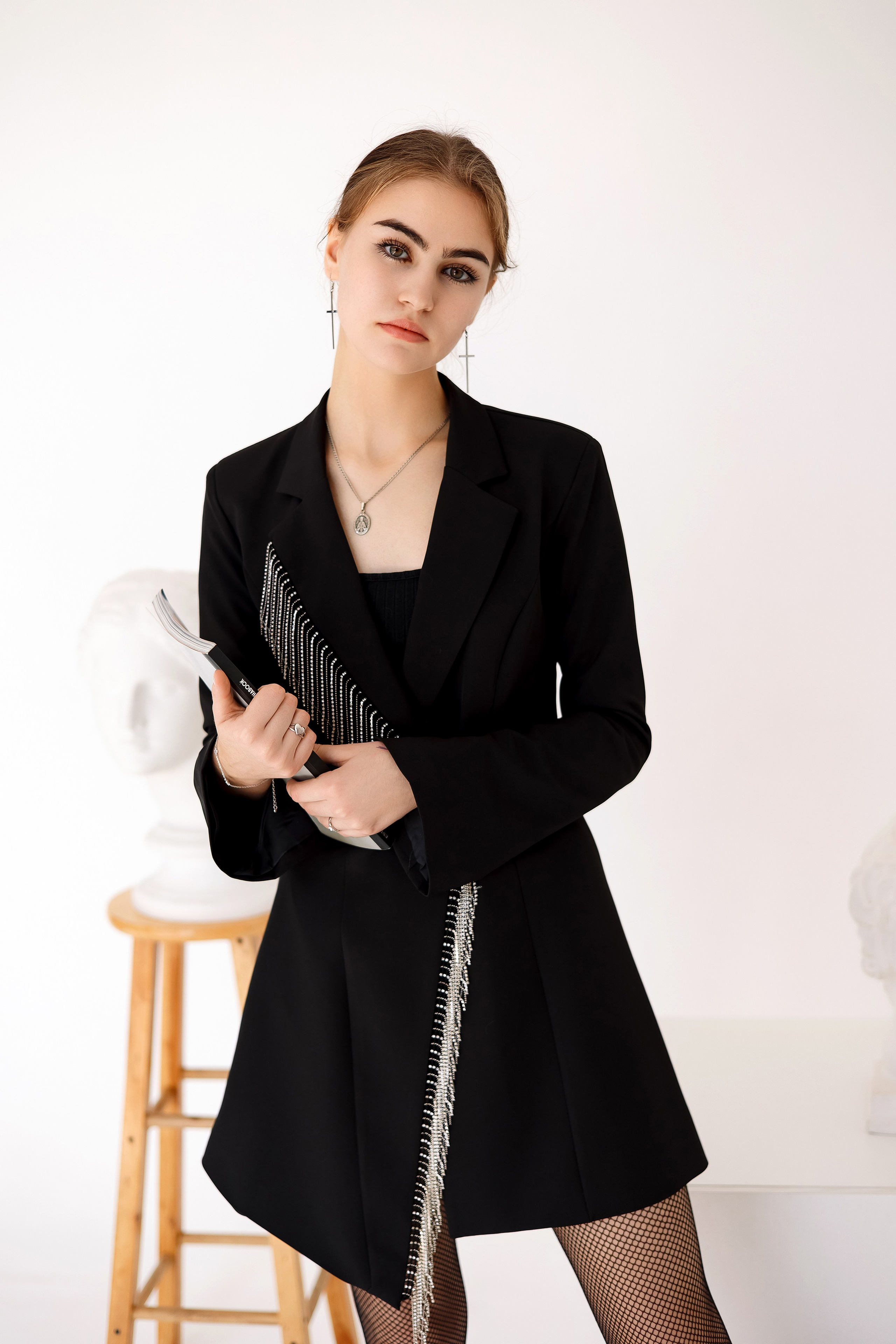 11 класс съемка на циклораме. Фотограф Любовь Корниенко, Примоский край