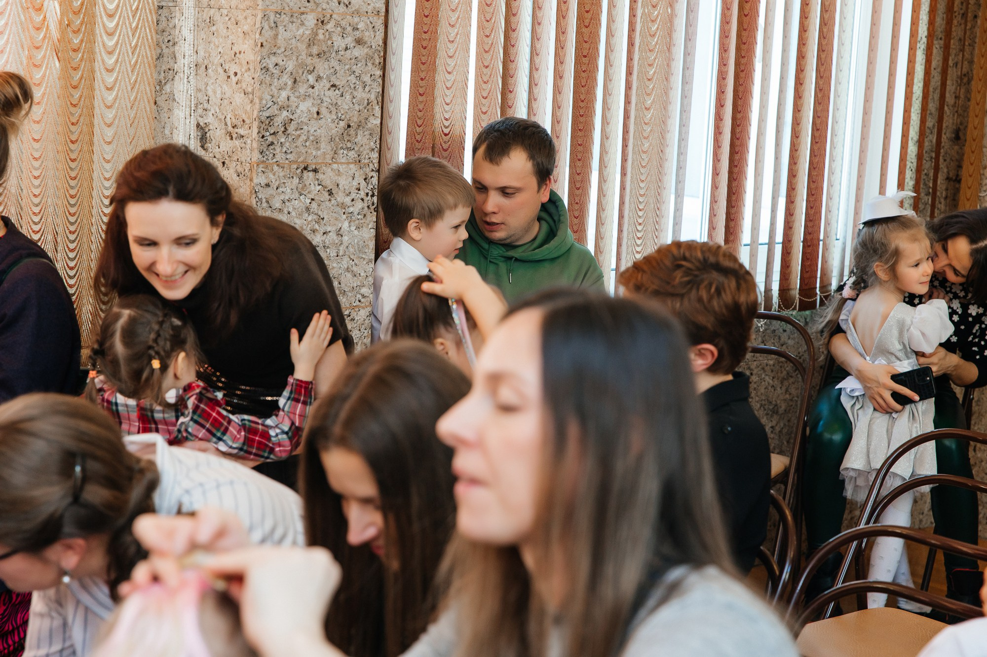 Детский сад № 93 — Утренник (07.03.2023). Свадебный и семейный фотограф Крамар Наталья