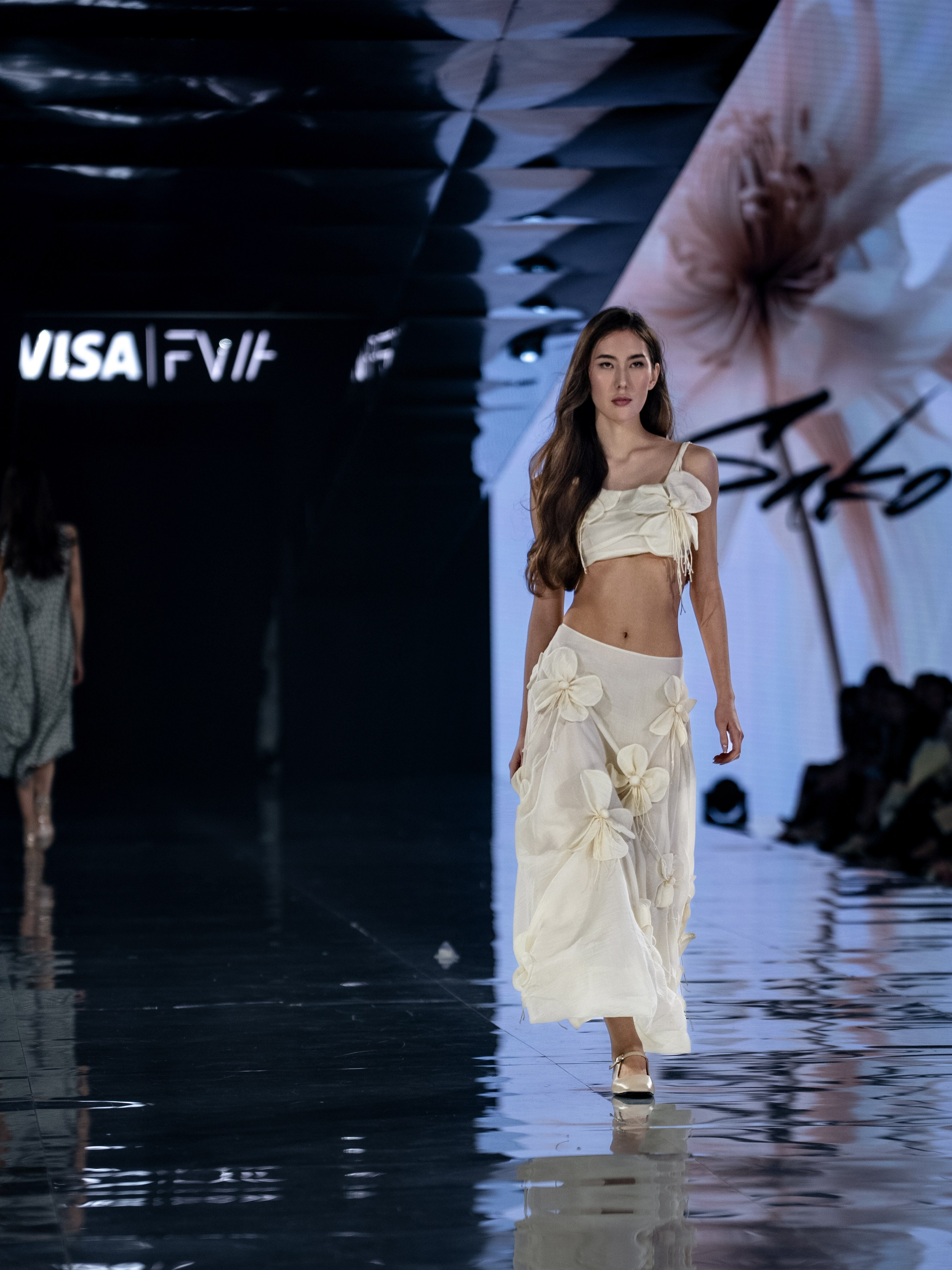 Visa Fashion Week Sako. Сайт Алматинского НЮ АРТ, будуар и фэшн фотографа Дениса Карпенко