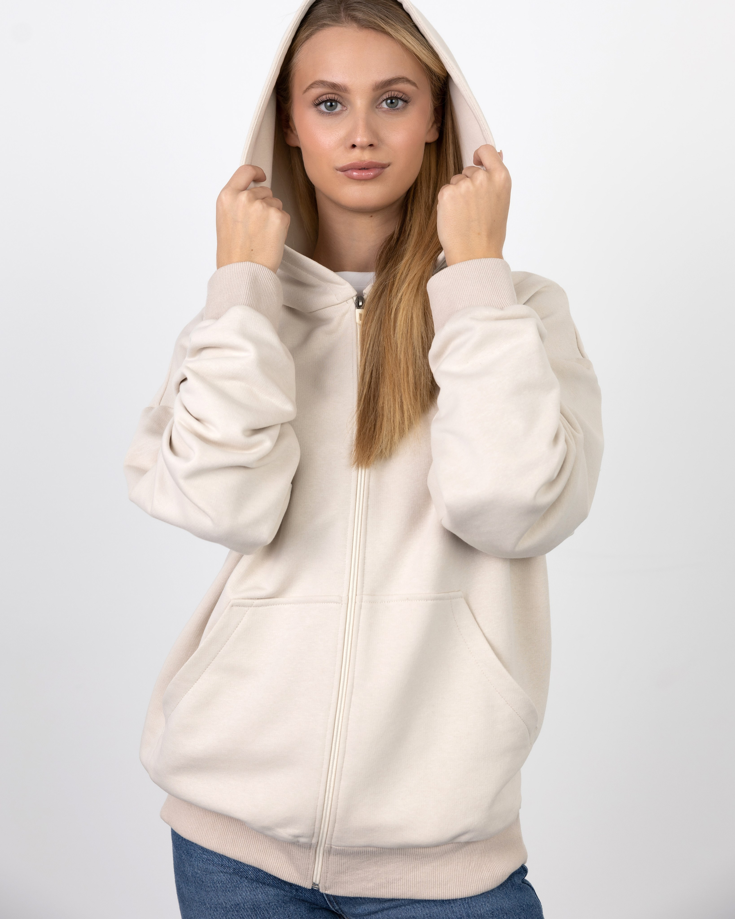 WB: Closius | Худи и зипки. Главная