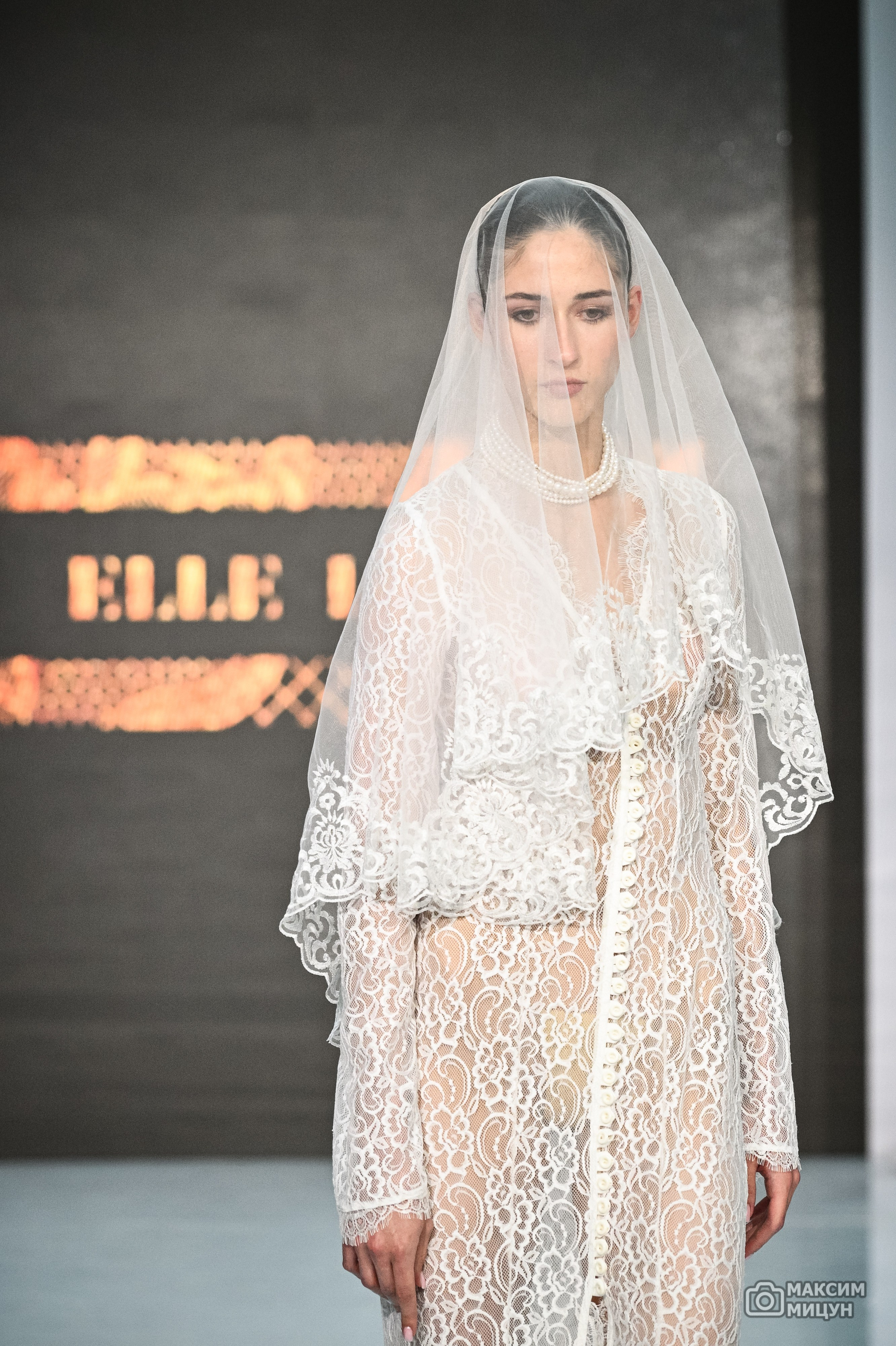 Модные показы. Фотограф Максим Мицун. Портрет, свадьба, репортаж, каталог