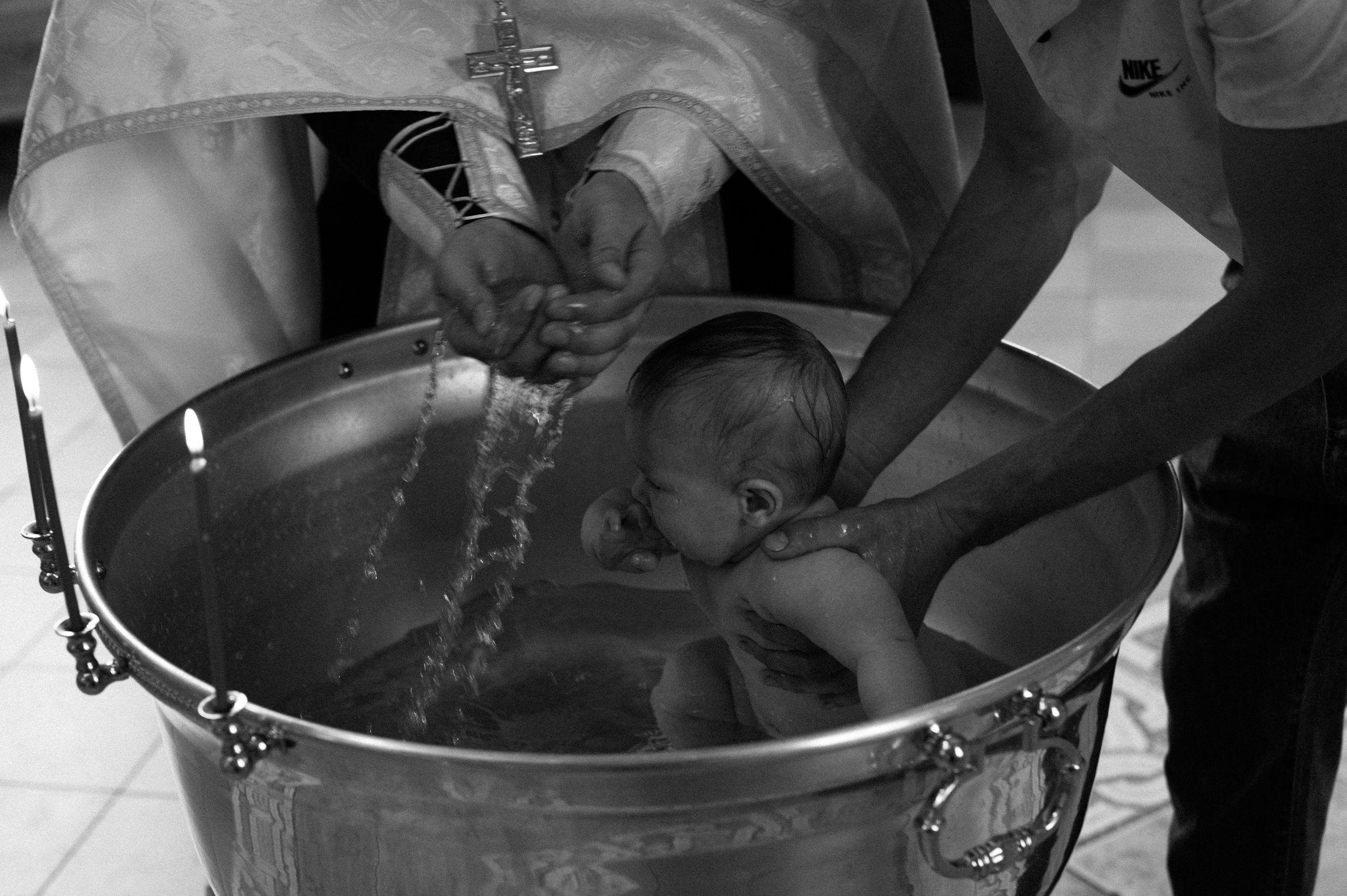 Таинство Крещения Дарьи (Храм Преполовения Пятидесятницы). Фотограф Ярута Оксана / Ростов-на-Дону