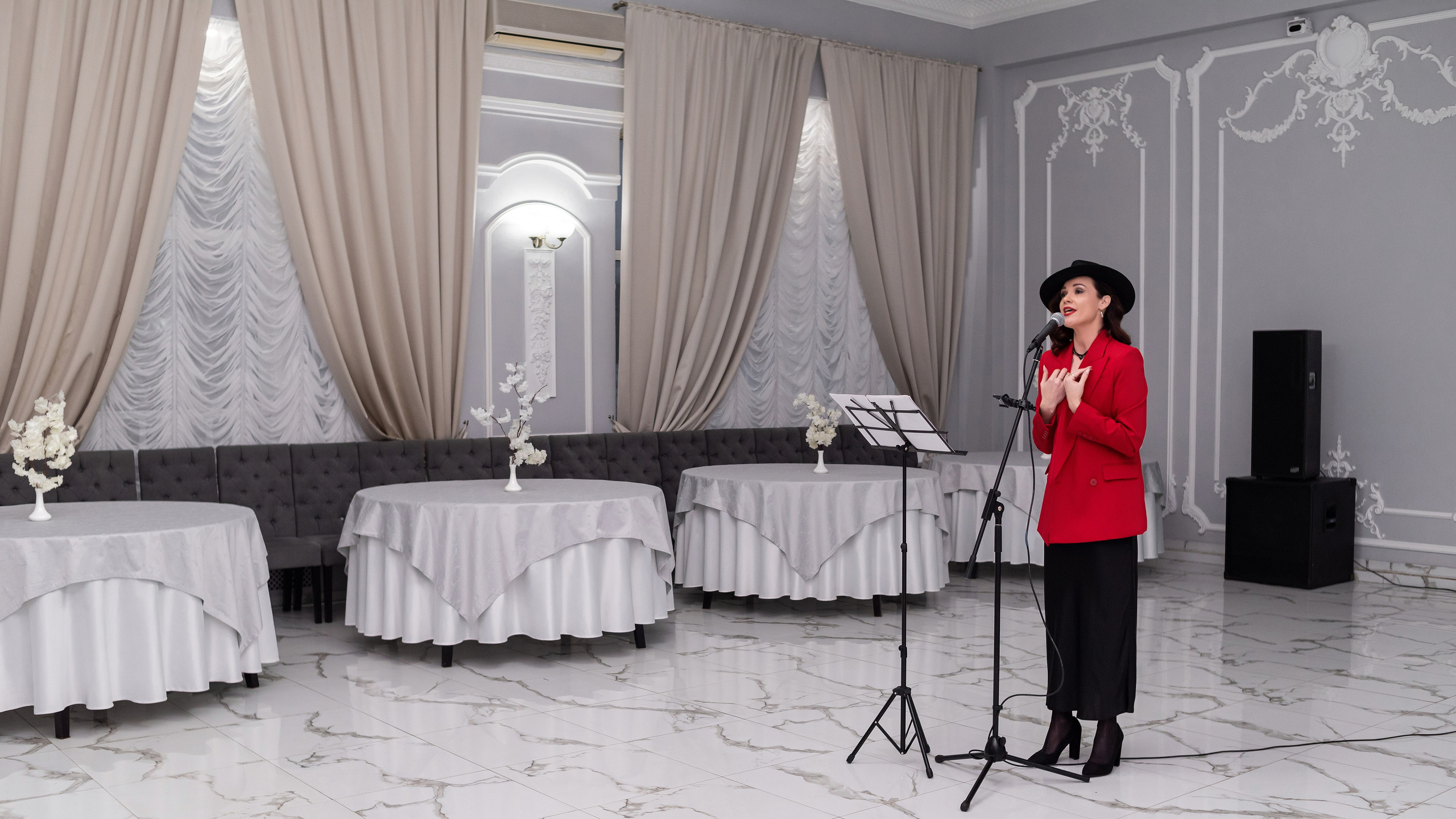 Поэтический вечер с Юлией Амшинской. Бжицких Виталий — фотограф г. Ульяновск