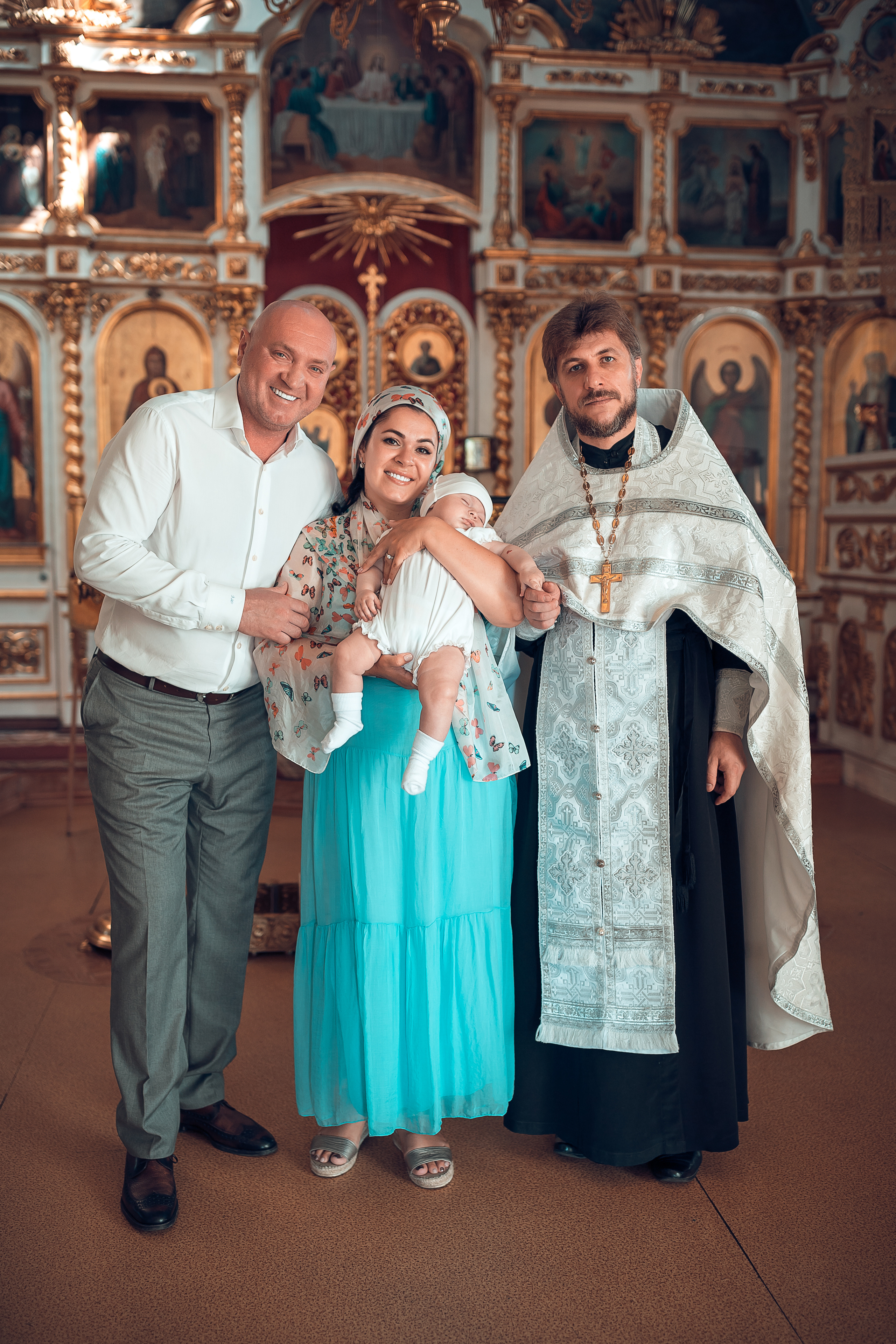 Крещение Софии Свято-Троицкий Собор. Фотограф на Крещение и Венчание в Красноярске Рамазанова Юлия