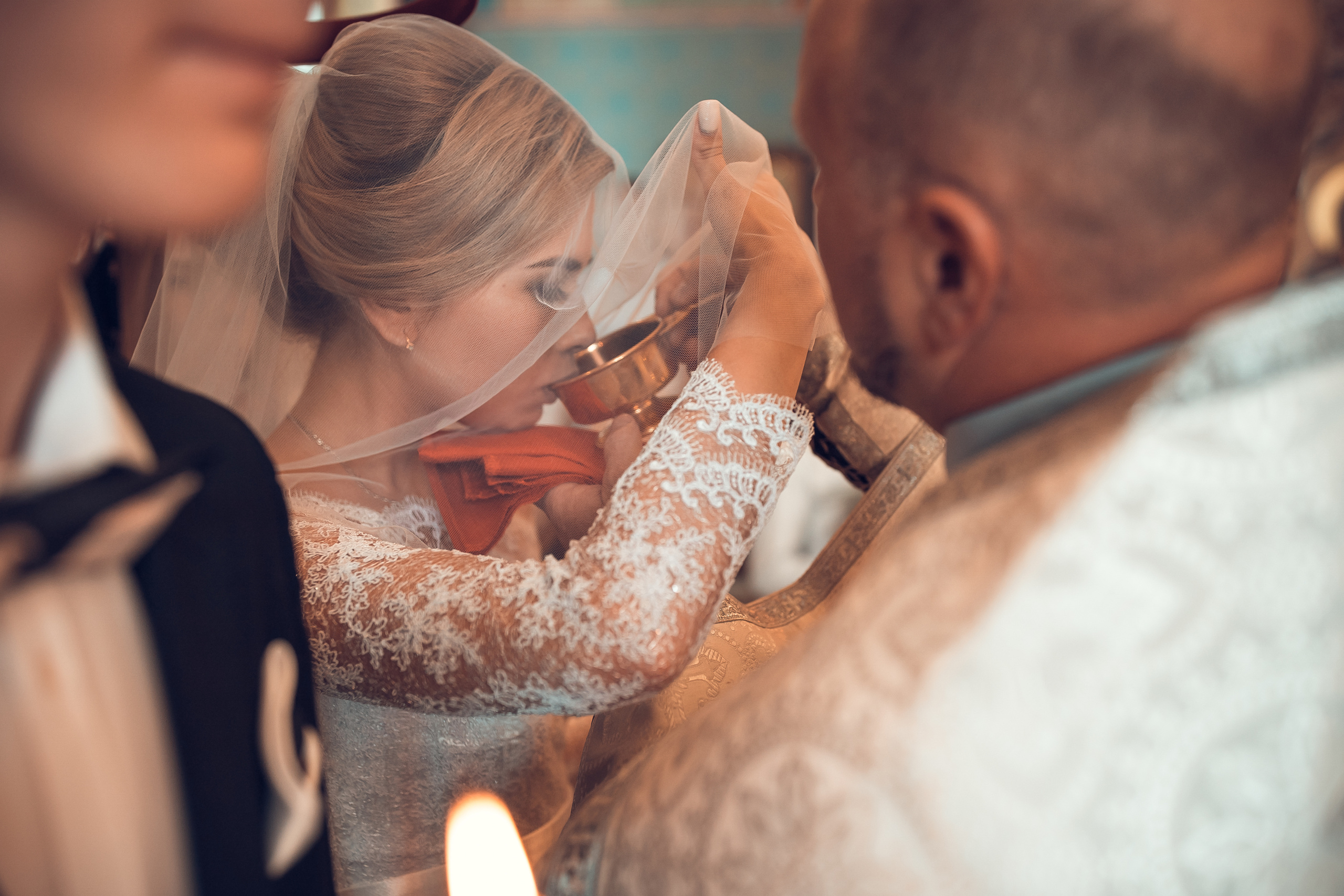 Иван и Анастасия. Фотограф на Крещение и Венчание в Красноярске Рамазанова Юлия