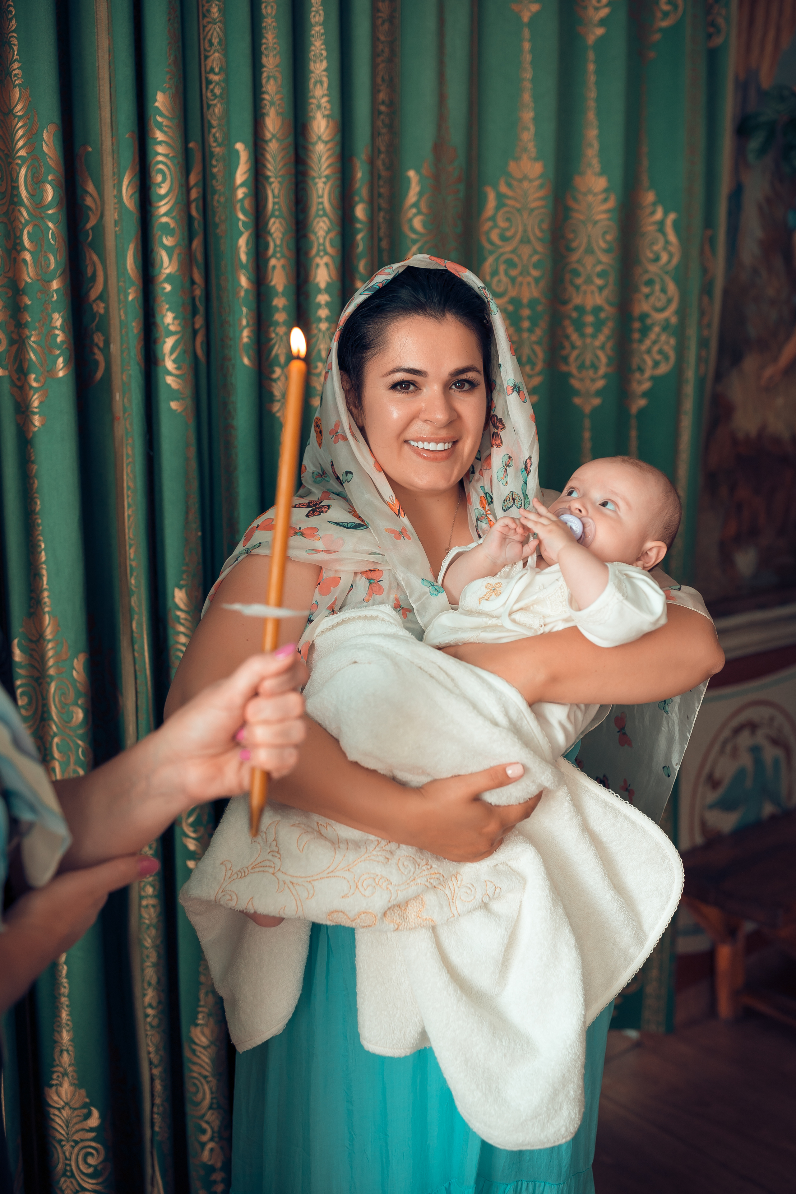 Крещение Софии Свято-Троицкий Собор. Фотограф на Крещение и Венчание в Красноярске Рамазанова Юлия