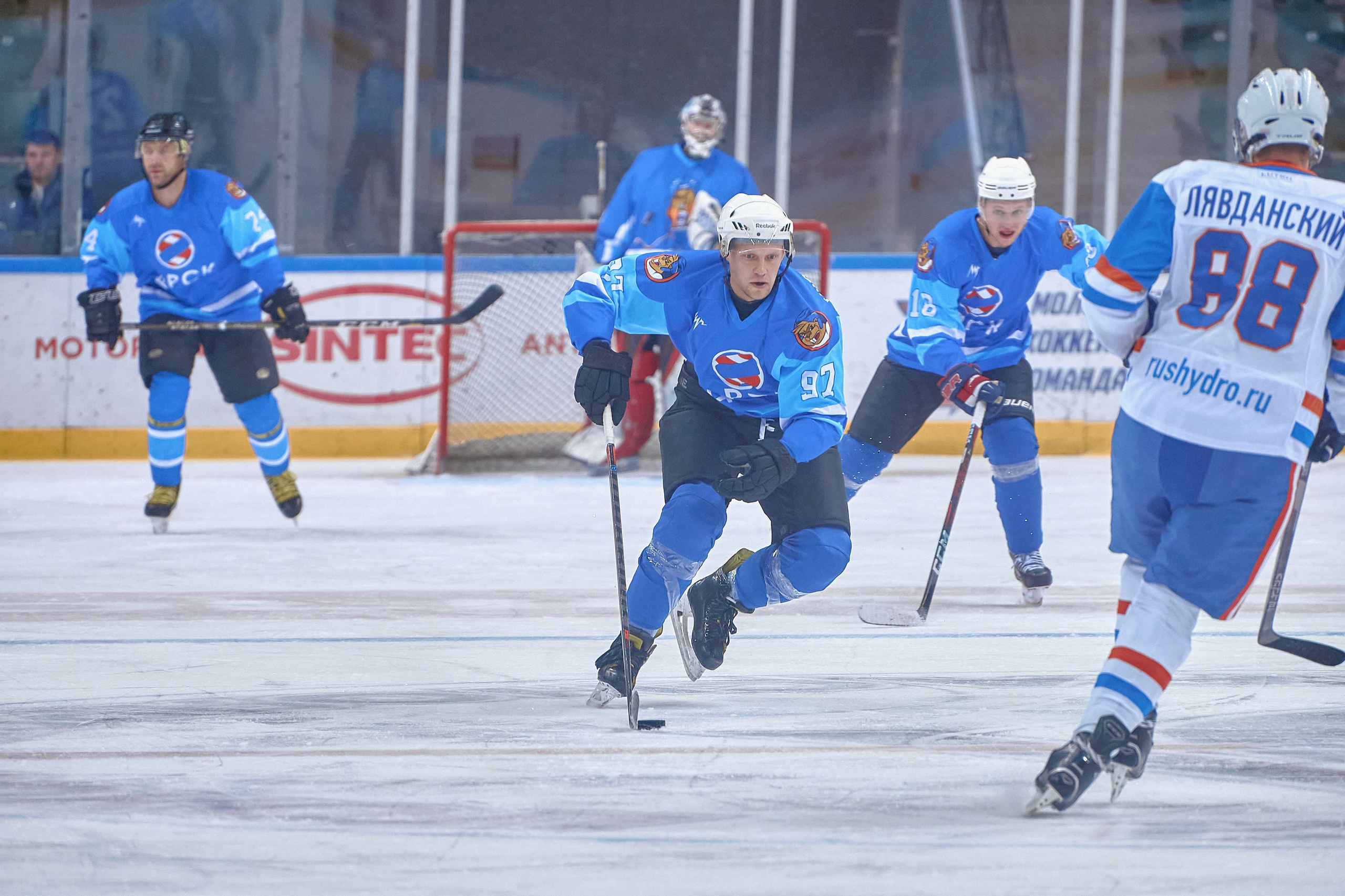 Платинум Арена — Хоккей — РусГидро. Фотограф Яковлев Роман — Красноярск