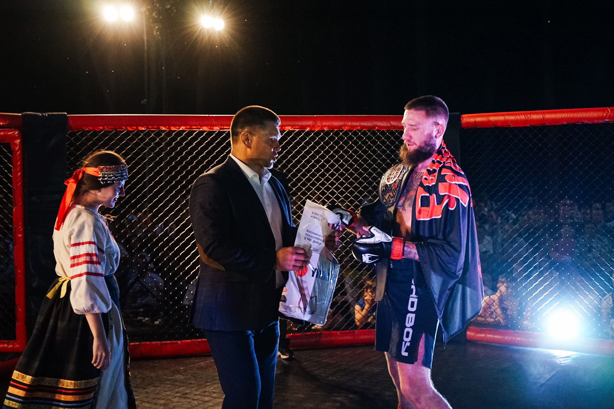 Вечер боев в ЦПКиО. Фотограф Надежда Погребняк | Рязань | Москва