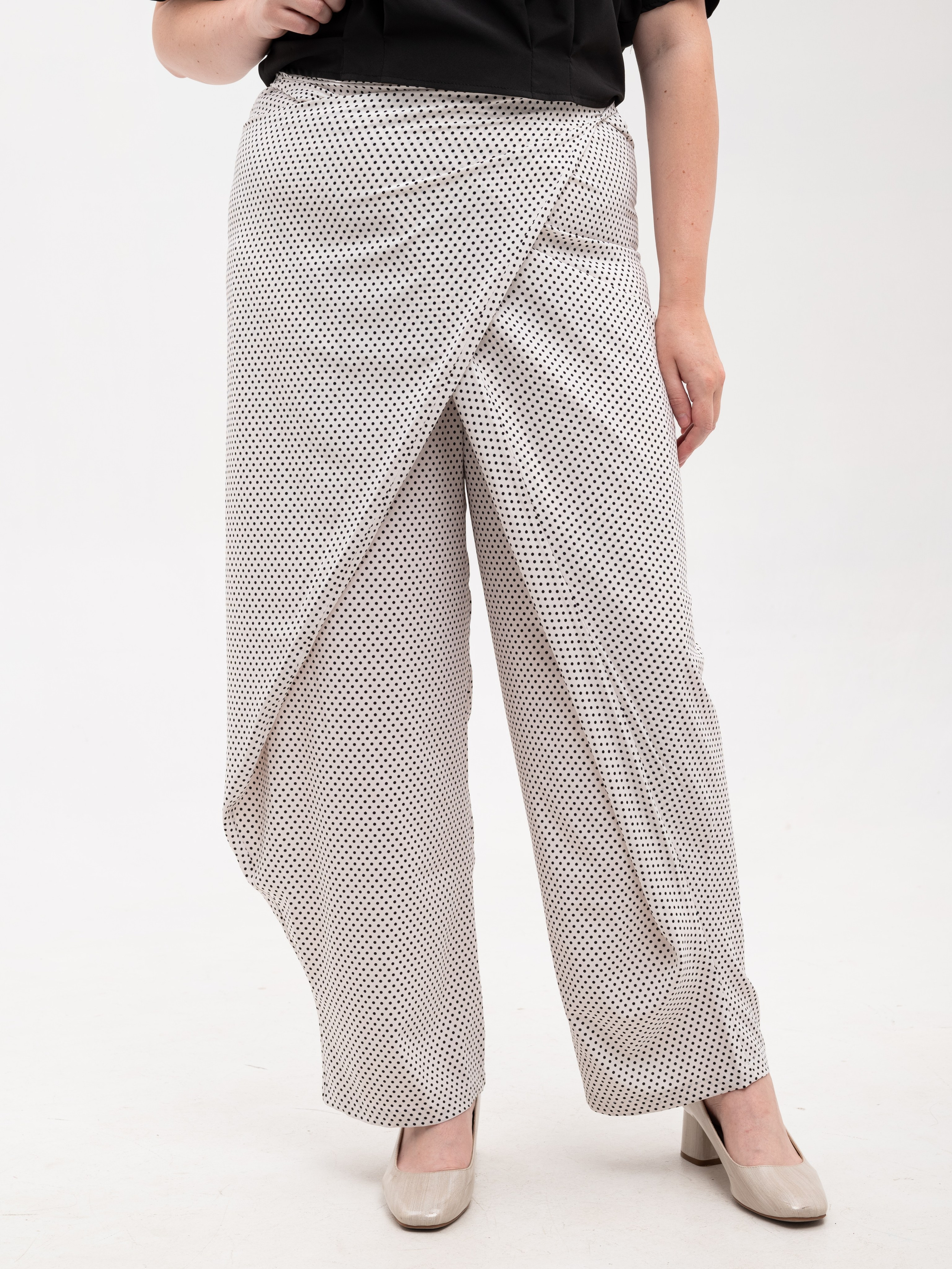 Одежда разноразмерная. Предметный фотограф, фото для маркетплейсов Пятигорск, КМВ