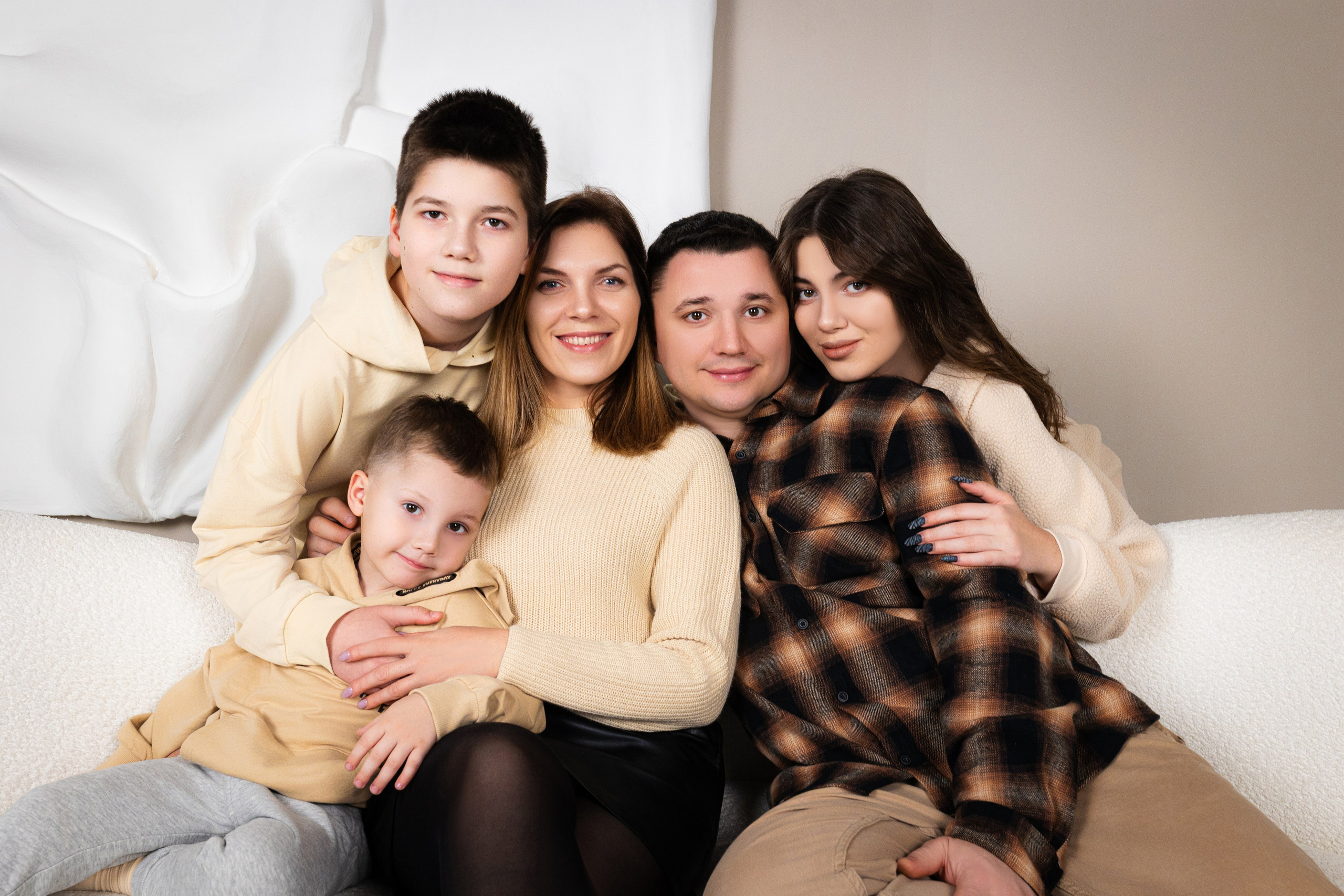 Наталья, Владимир, Лера, Матвей и Тимур. Фотограф ВИКА МЕДУЗА