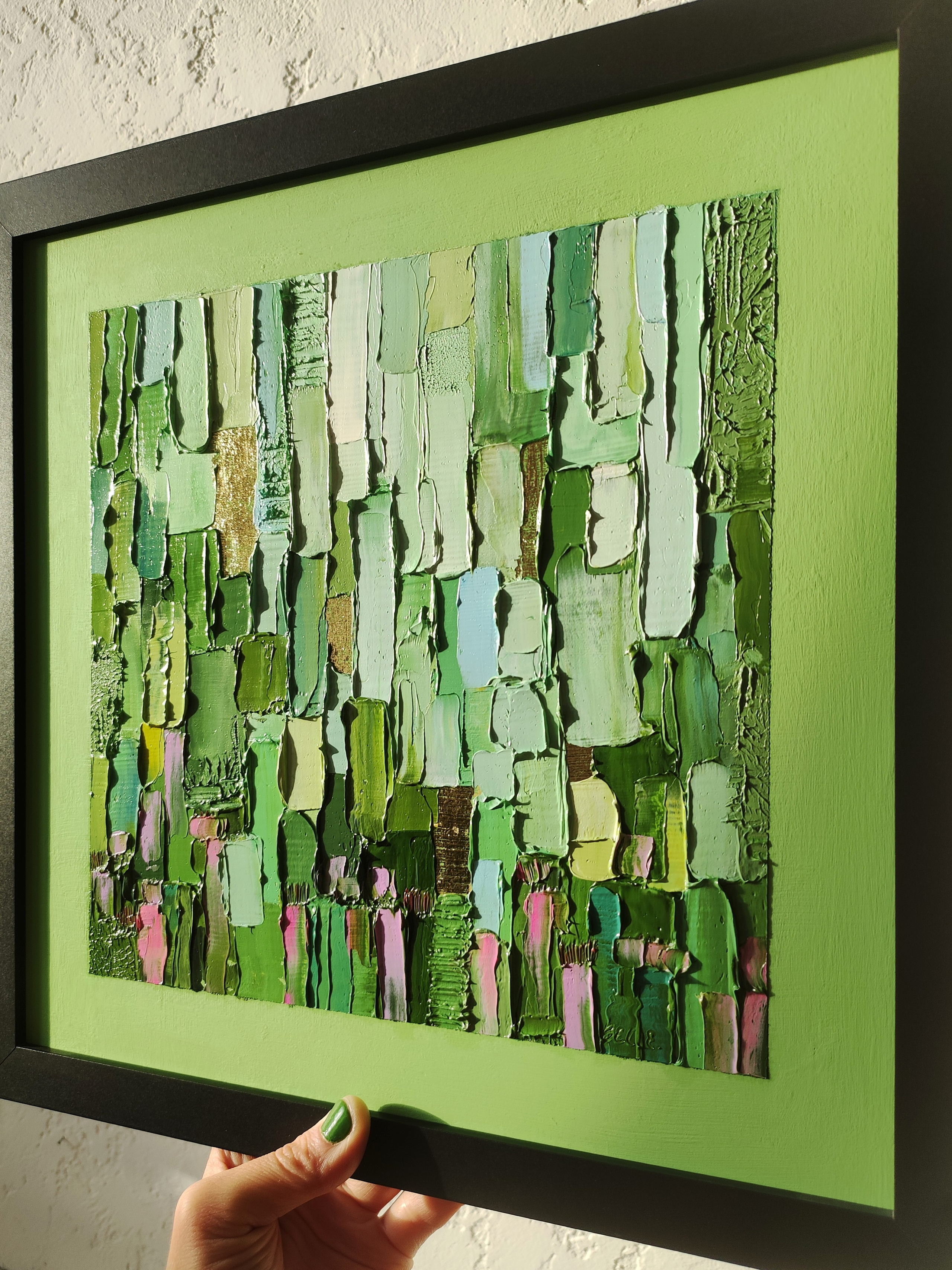 Текстурная картина маслом 30×30 см в зелёных тонах для современного интерьера.