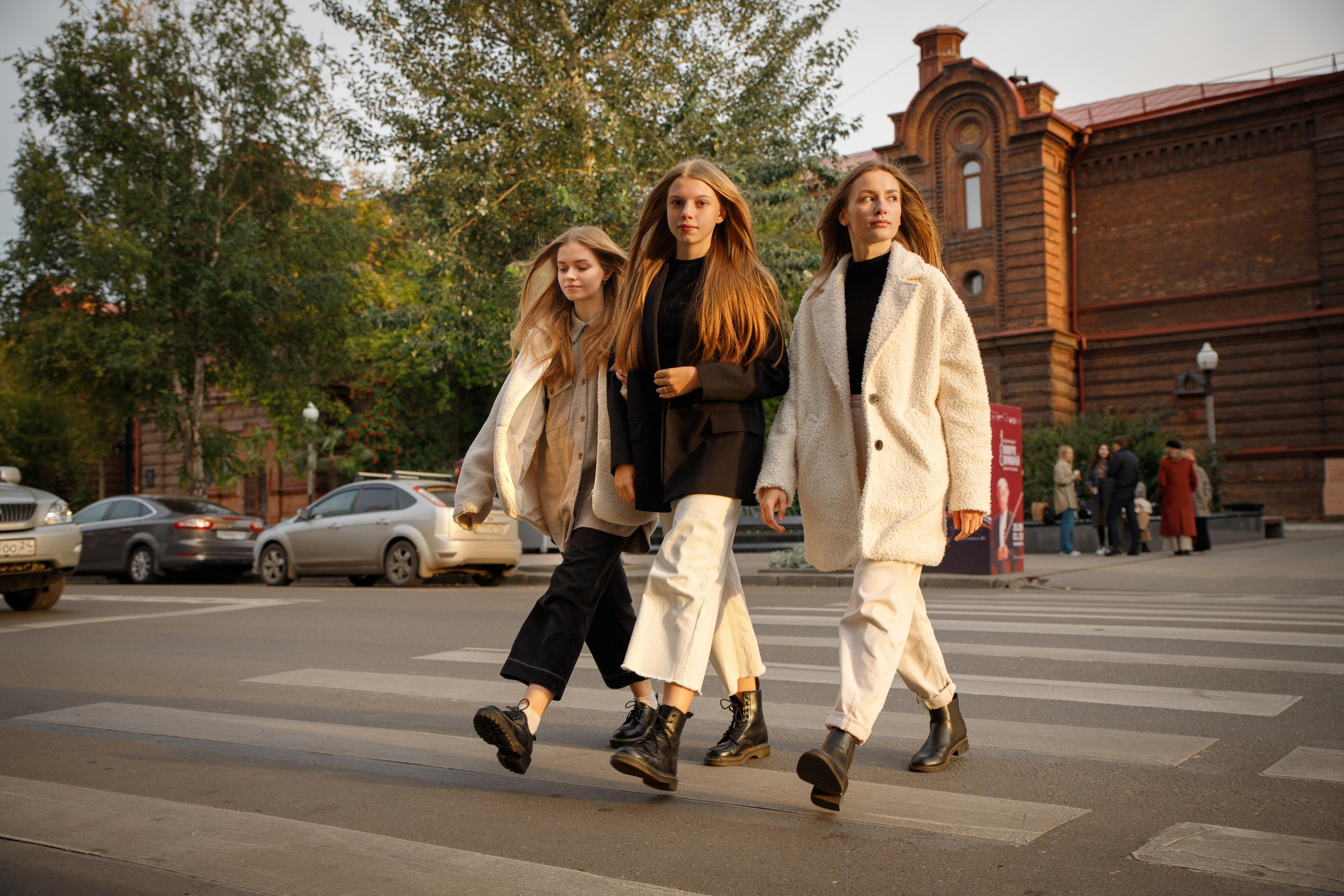 ФОТОКНИГИ от 990 рублей |. Выпускные альбомы Красноярск