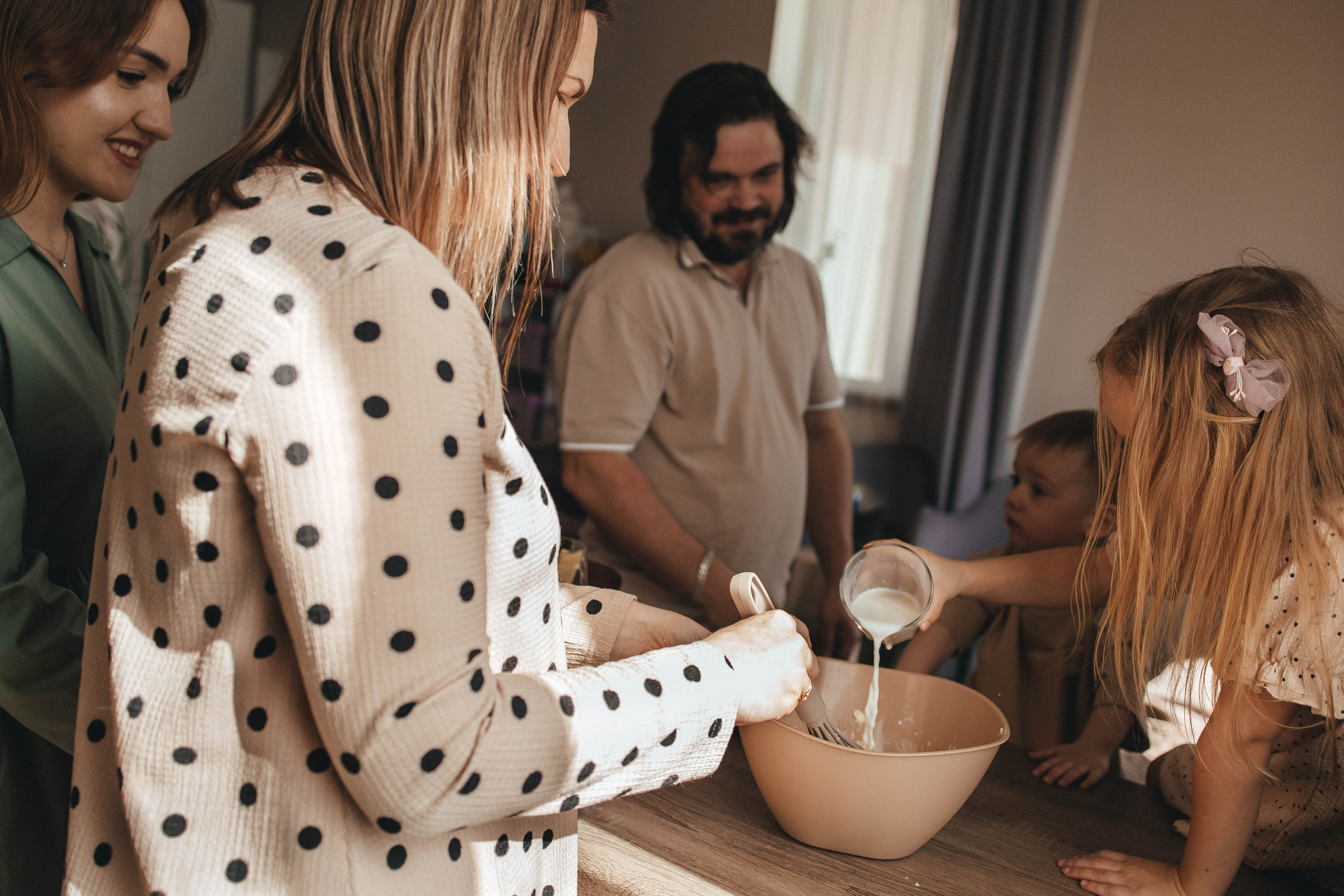 Домашняя съемка в своем доме для большой семьи Вадима, Ларисы, Полины, Элисии и Эрнеста. Семейный фотограф в Москве, Щелково, Фрязино _ Виктория Степанова