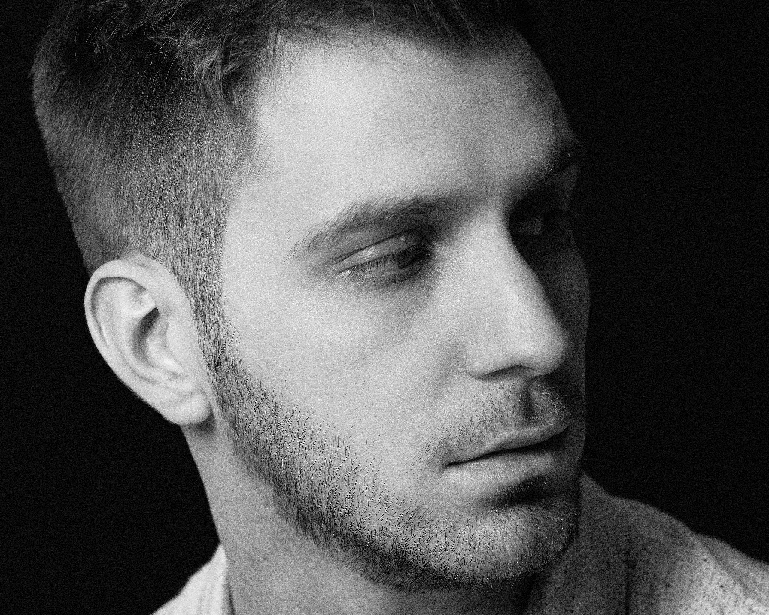 Актерская визитка Петербург. Портретный фотограф Белград Матвей Кармаков