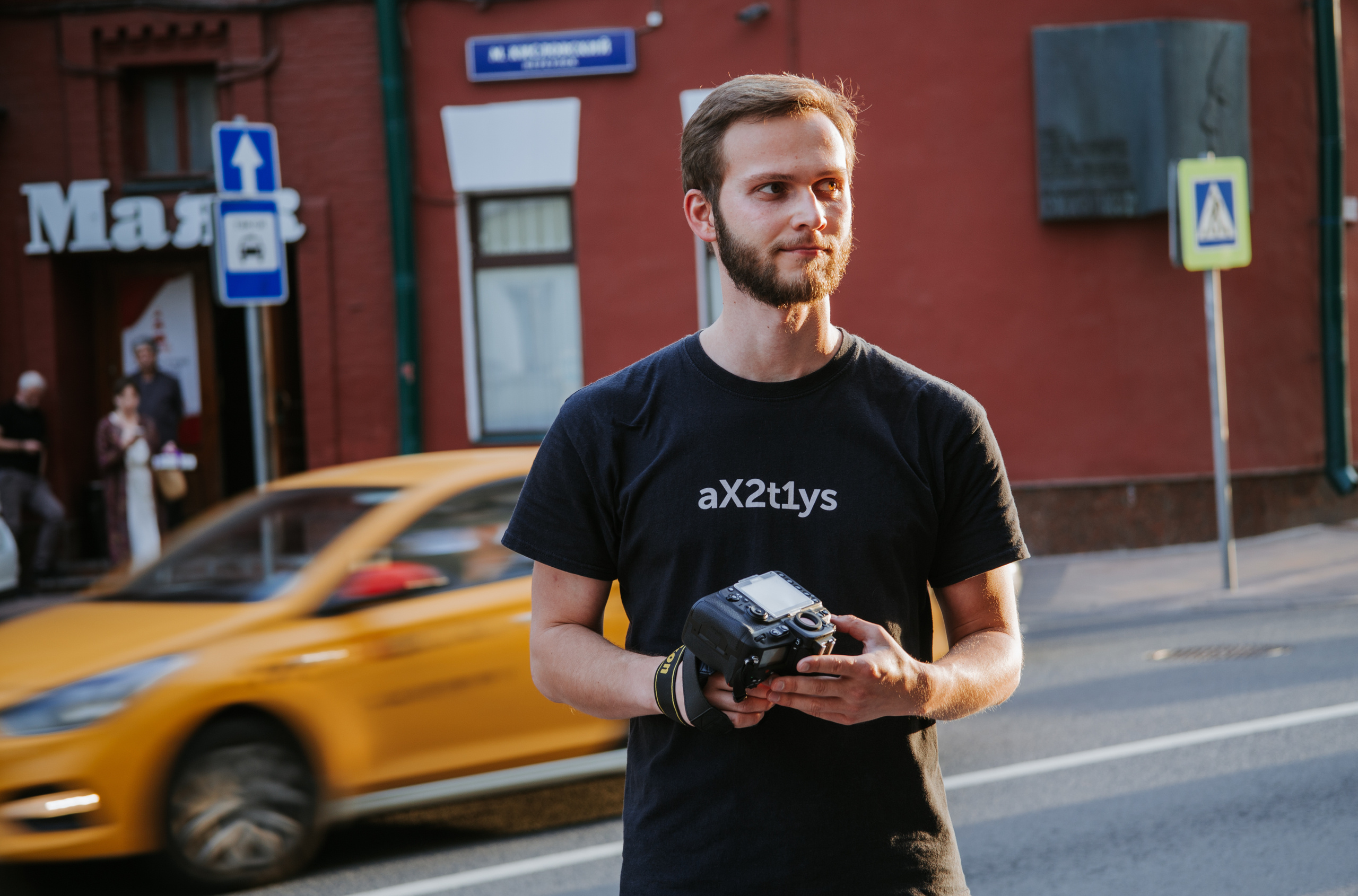 Отзывы о фотографе Матвее Кармакове. Портретный фотограф Белград Матвей Кармаков