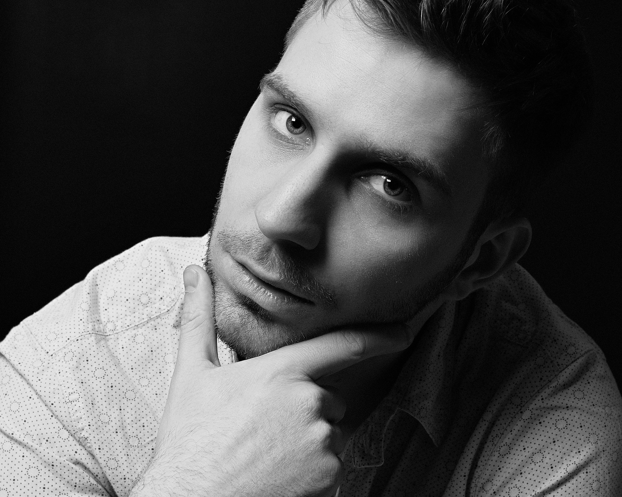 Мужские портреты. Портретный фотограф Белград Матвей Кармаков