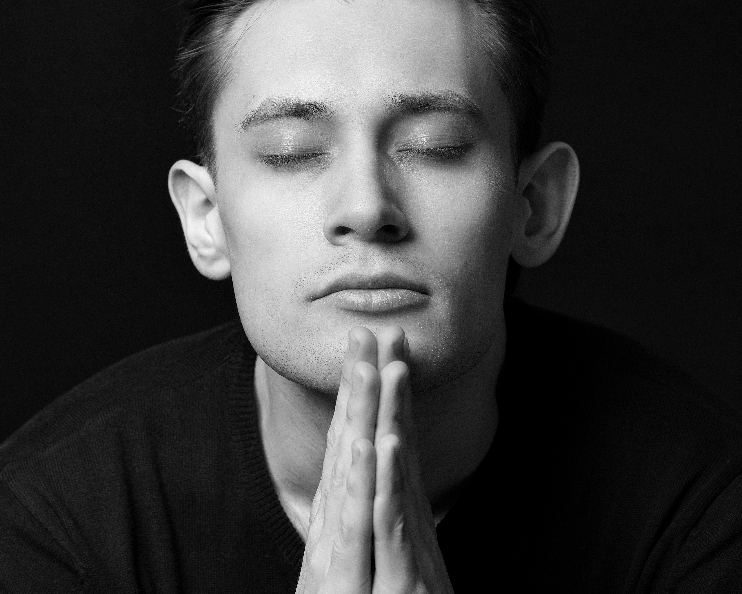 Актерское портфолио СПб. Портретный фотограф Белград Матвей Кармаков