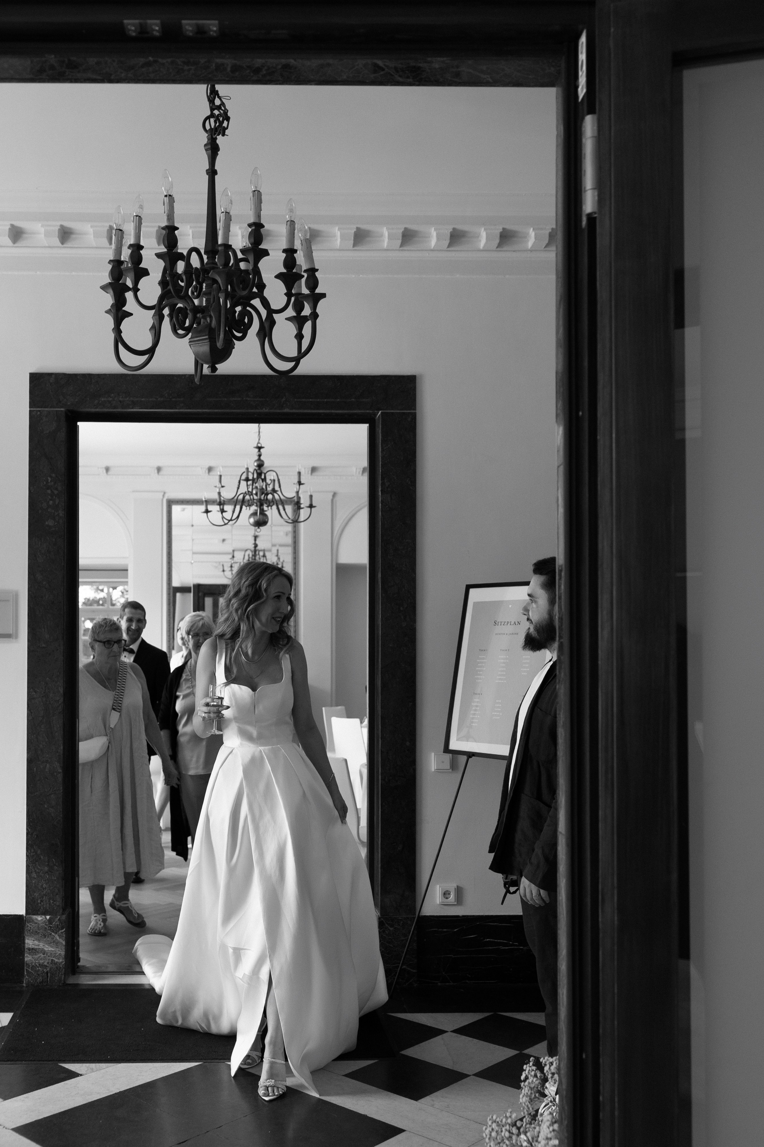 JANINE UND DUSTIN. Galina and Nikita Bykovets, a wedding photographer and videographer duo in Germany