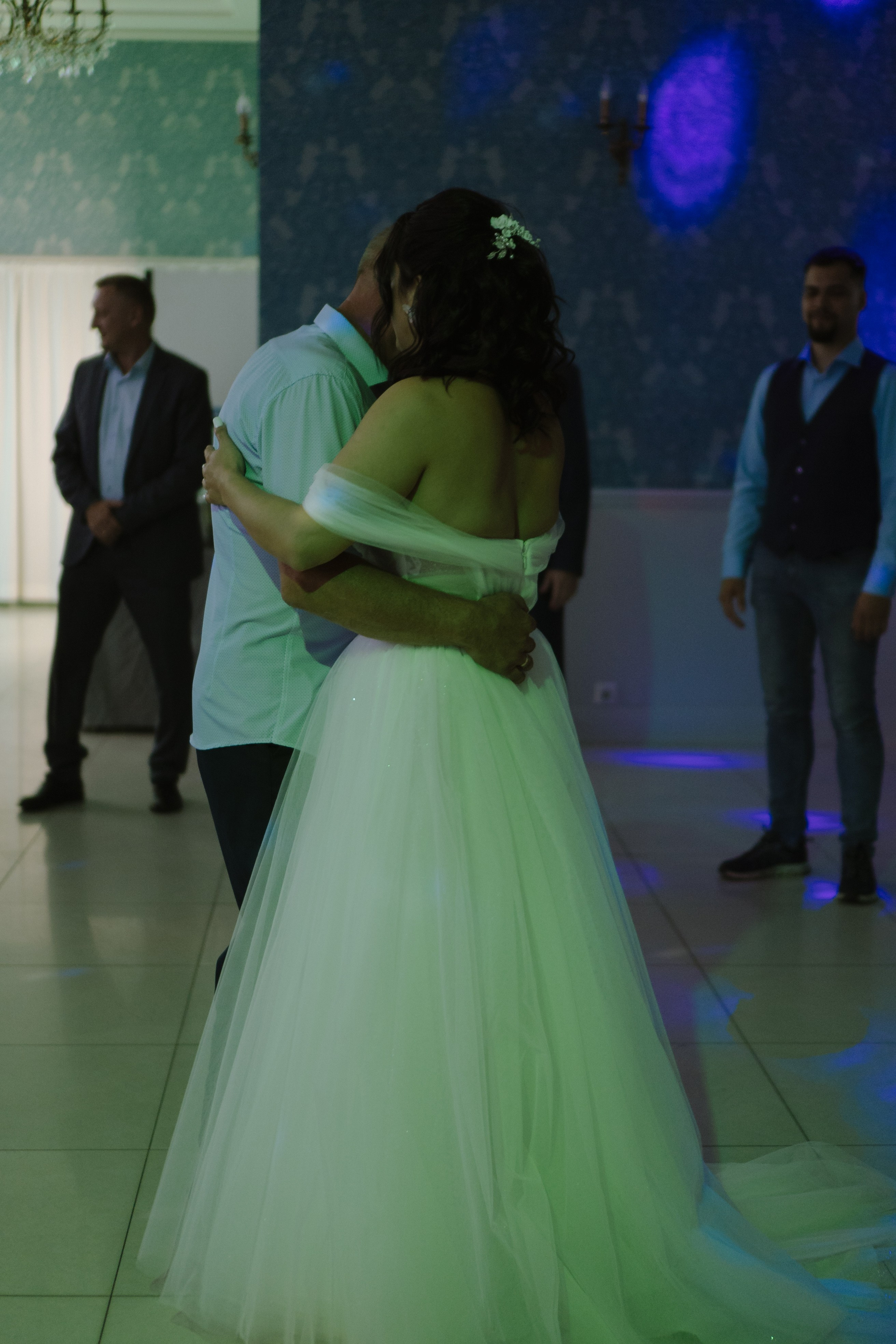 ТАНЕЦ ОТЦА И ДОЧЕРИ НА БАНКЕТЕ (СВАДЕБНАЯ ФОТОСЕСИИЯ БАНКЕТА). Профессиональный фотограф, Санкт-Петербург — Виктория Богомолова