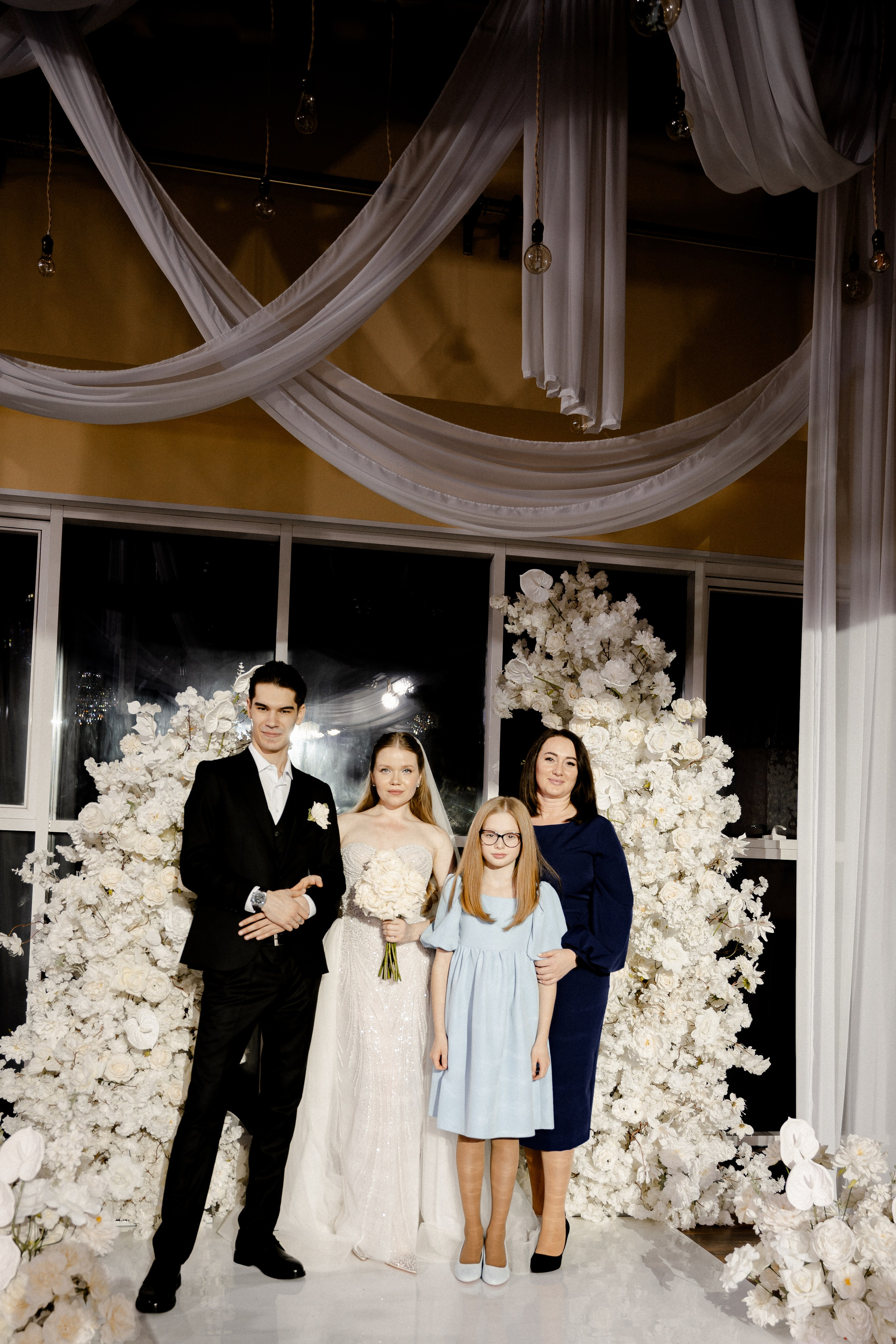 СВАДЕБНАЯ СЬЕМКА СБОРОВ В ОТЕЛЕ И ВЫЕЗД НА ЦЕРЕМОНИЮ (СНЯТО В СИБИРЕ В НИЖНЕВАРТОВСКЕ). Профессиональный фотограф, Санкт-Петербург — Виктория Богомолова