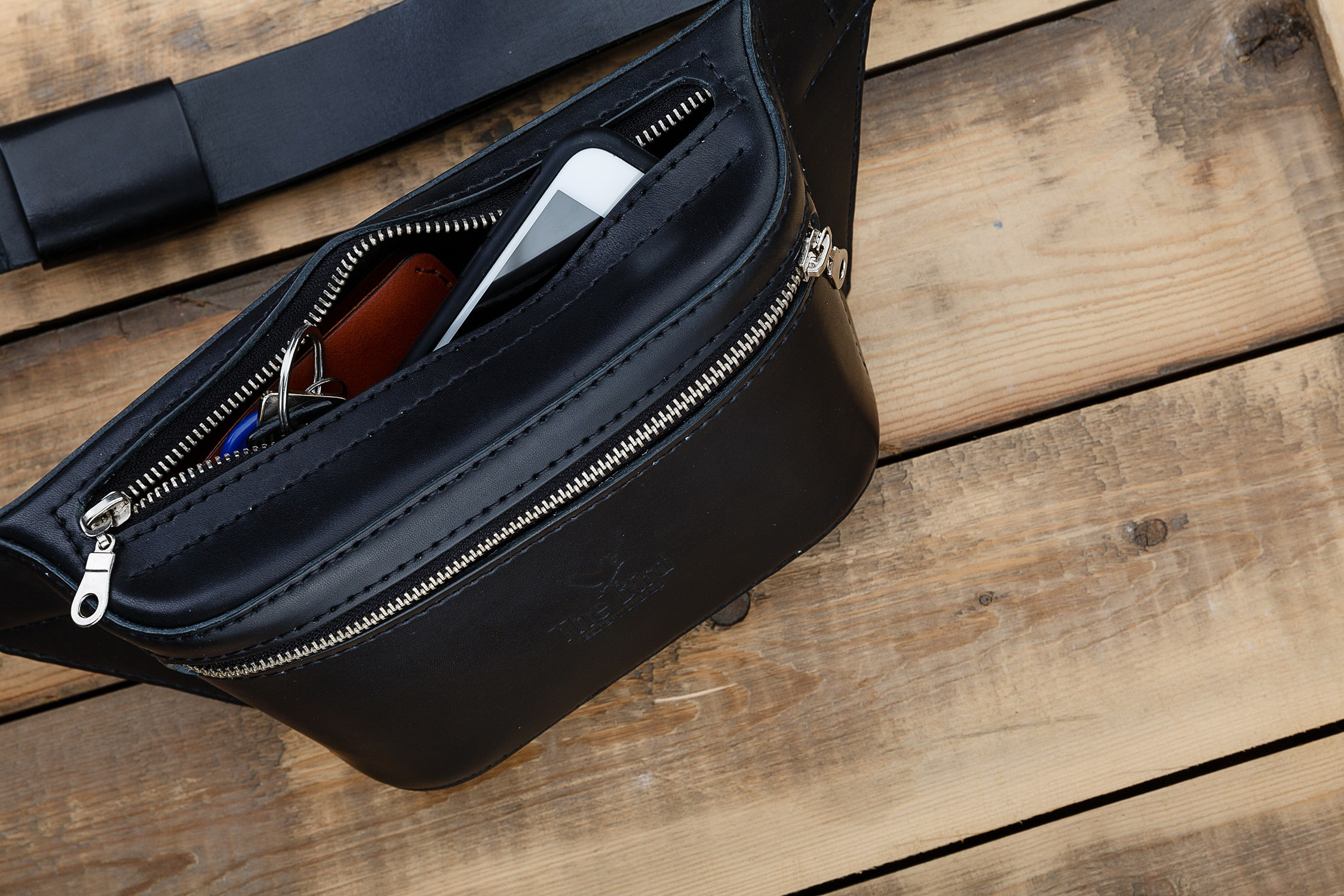 Фотосъемка кожгалантереи для социальных сетей. Профессиональный фотограф в Санкт-Петербурге. Сергей Пушкин