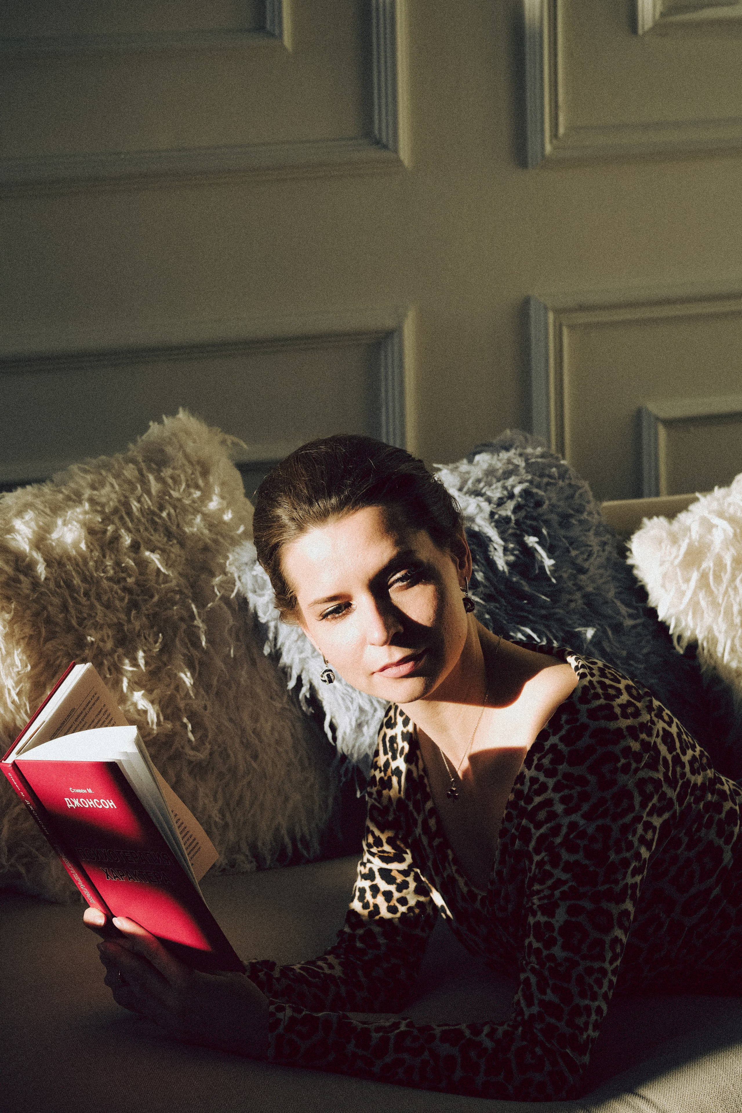 ФОТОСЕСИИЯ В СТУДИИ ДЛЯ ДЕВУШКИ ПСИХОЛОГА. Профессиональный фотограф, Санкт-Петербург — Виктория Богомолова