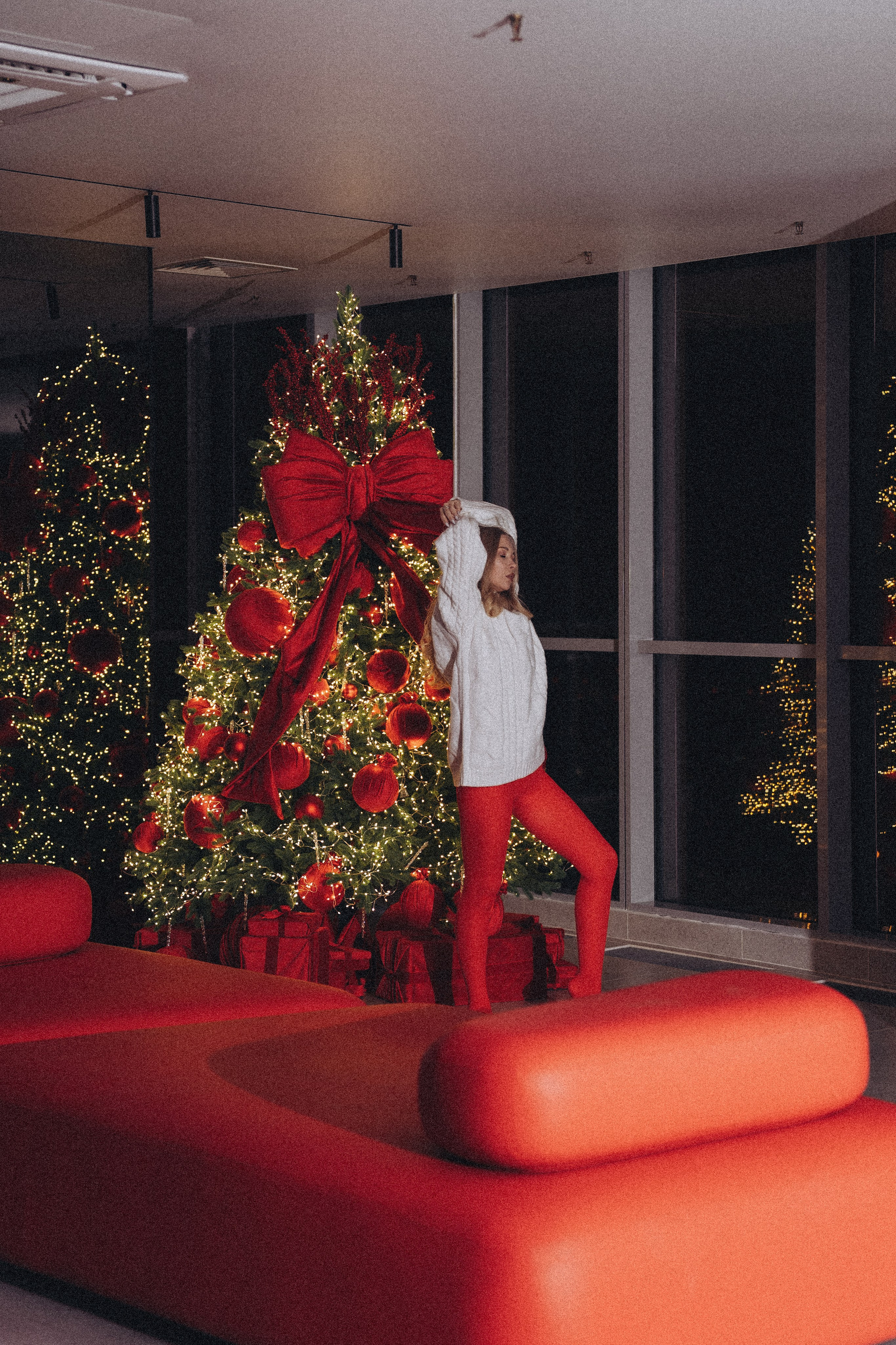 ФОТОСЕССИЯ К НОВОМУ ГОДУ В СТУДИИ С ЕЛОЧКОЙ КРАСИВЫЙ ОБРАЗ. Профессиональный фотограф, Санкт-Петербург — Виктория Богомолова