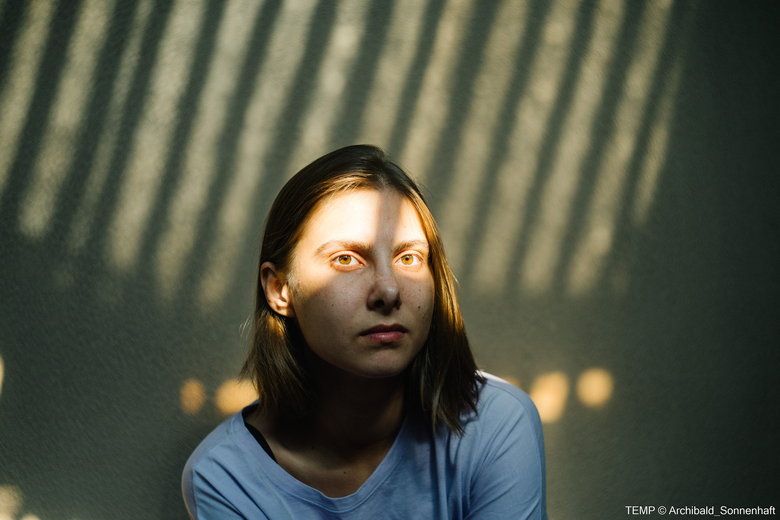 Small tourist island (Yantai district, China). Photographer in Guangzhou, China. Archibald Sonnenhaft